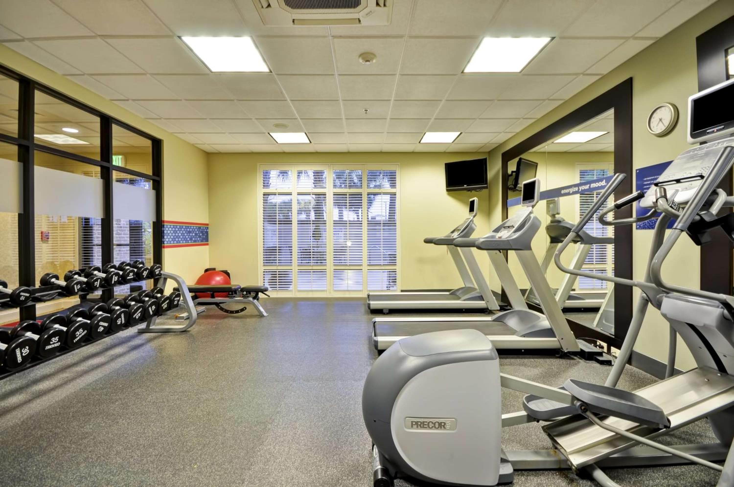Hampton Inn & Suites North Charleston-University Boulevard