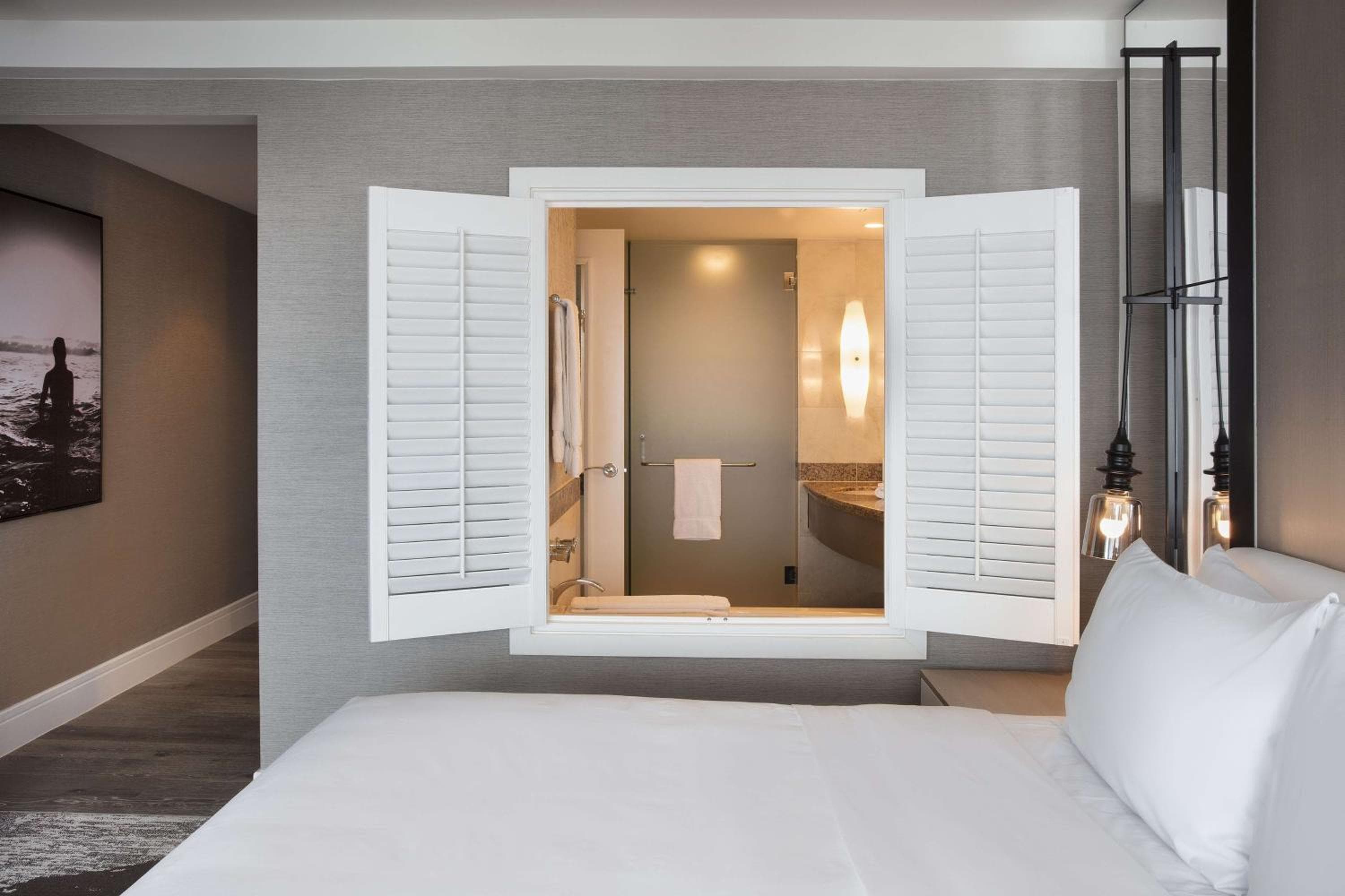 Signia by Hilton Diplomat Beach Resort