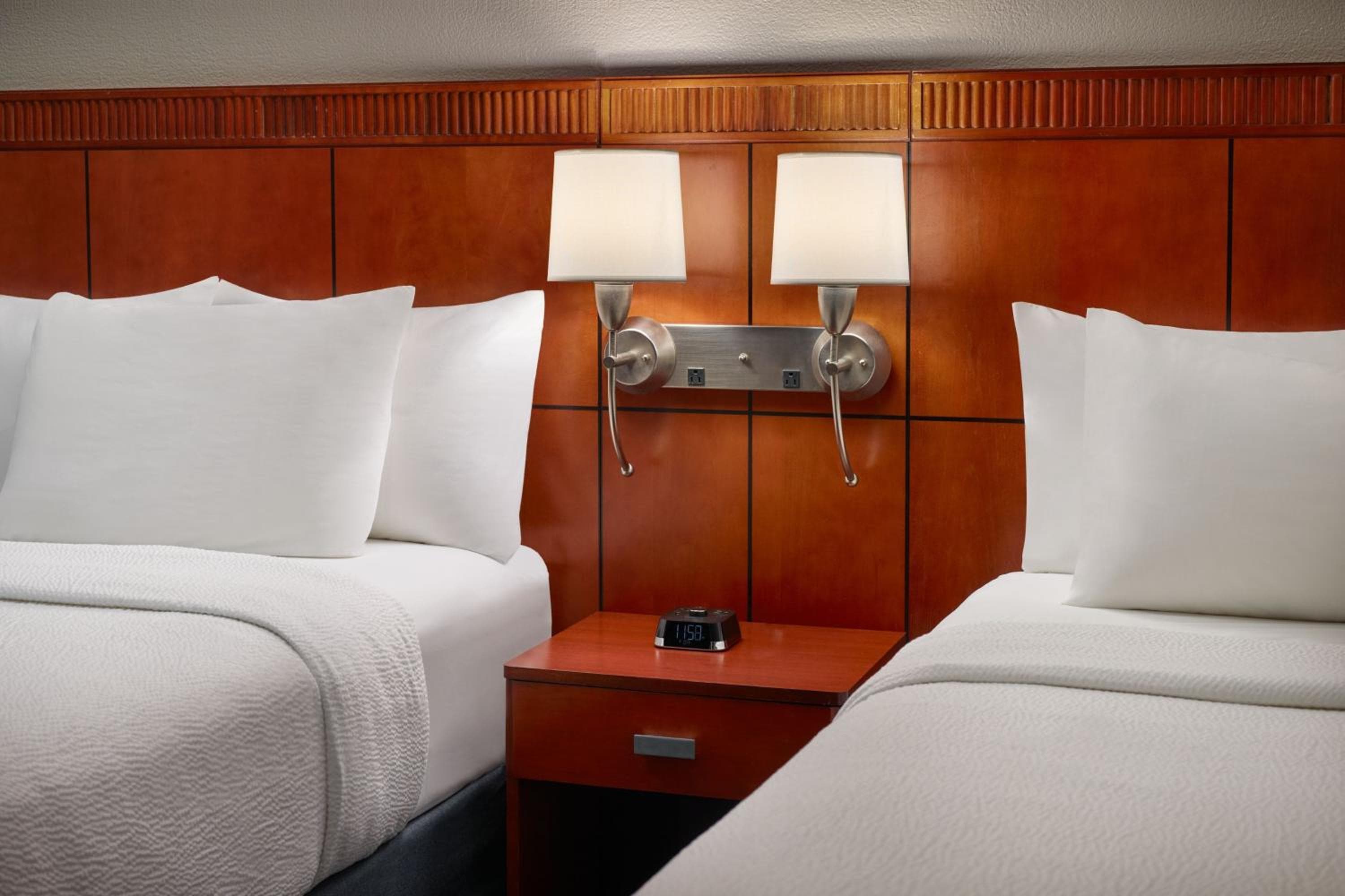 Courtyard by Marriott Atlanta Executive Park/Emory