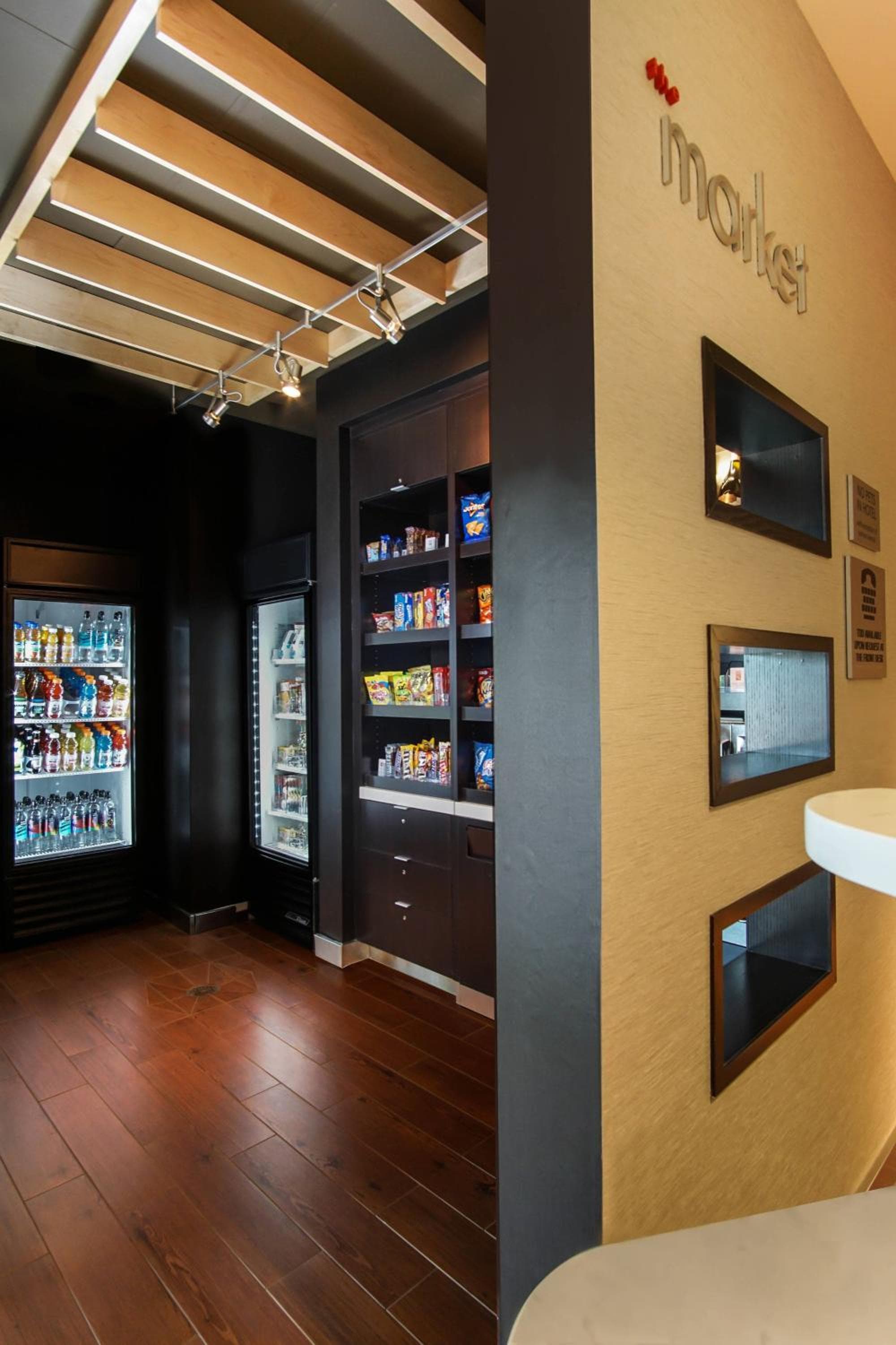 Courtyard by Marriott Lenox Berkshires