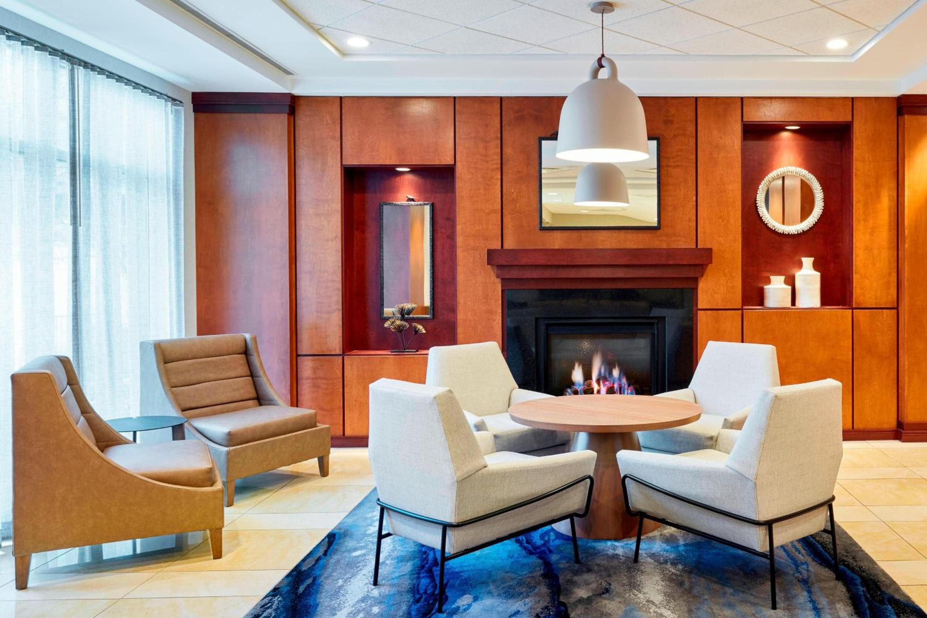 Fairfield Inn Suites Indianapolis Downtown