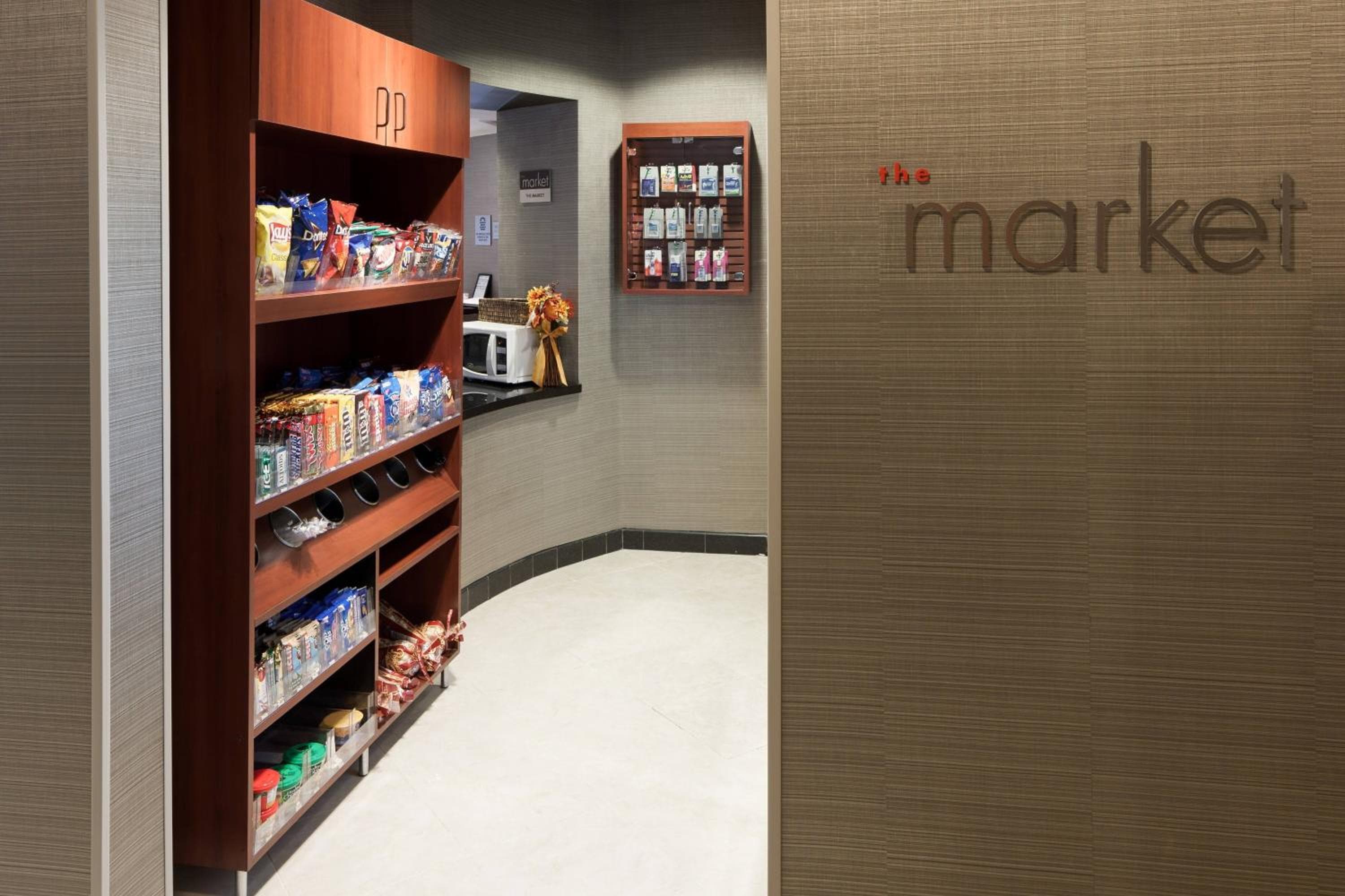 Courtyard by Marriott Santa Clarita Valencia