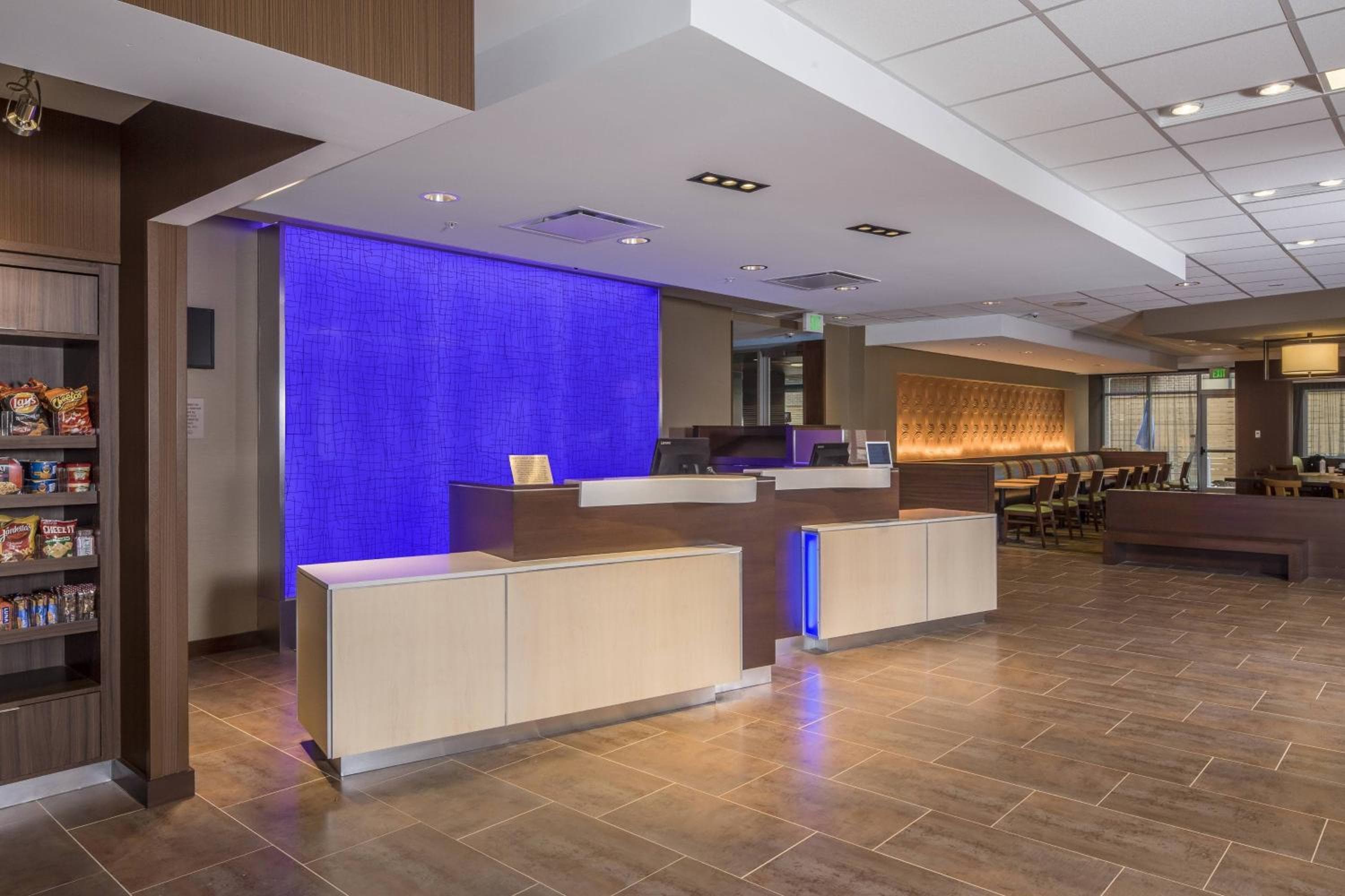 Fairfield Inn & Suites by Marriott Pittsburgh North/McCandless Crossing
