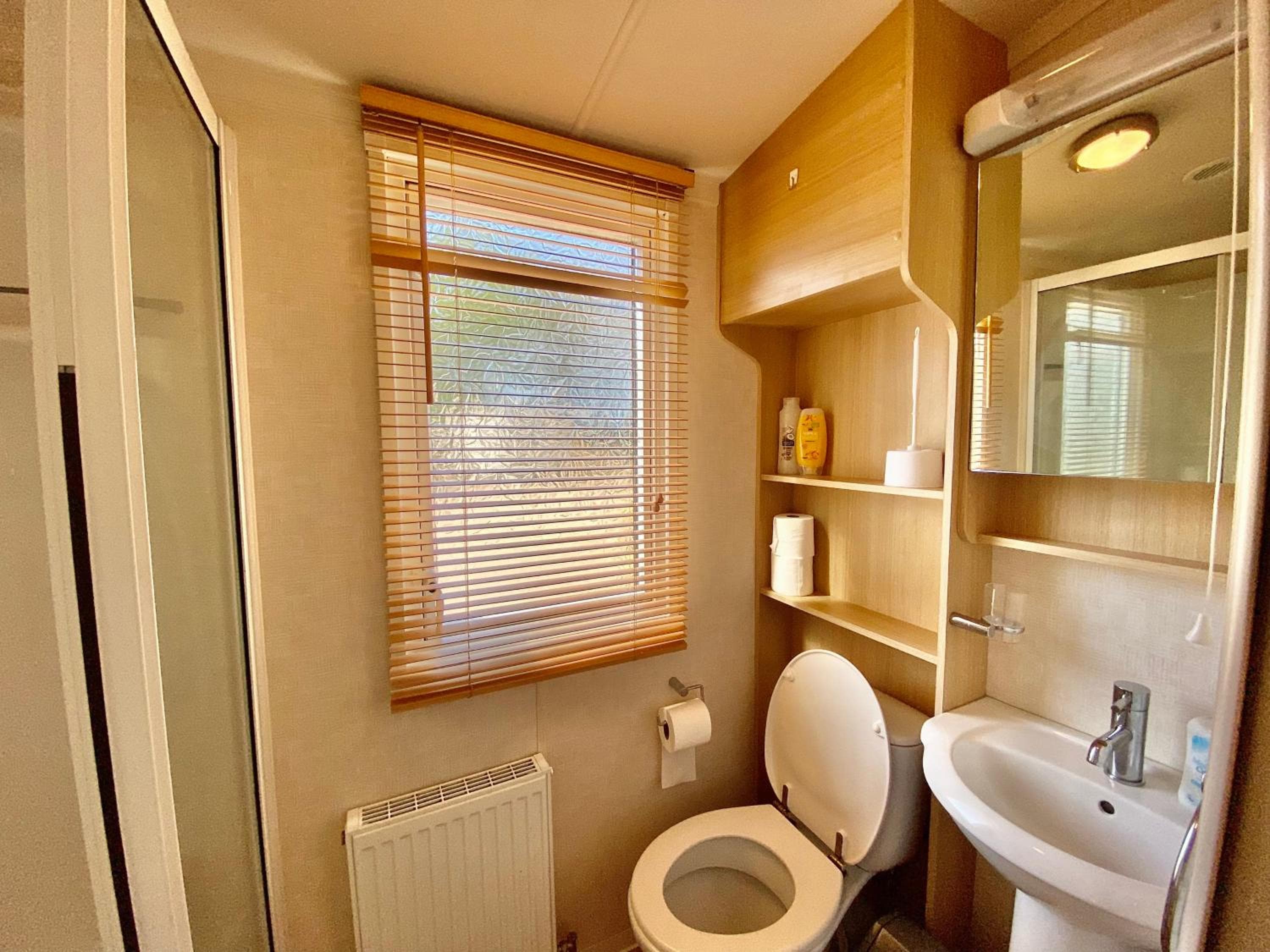 Elletson Park Wood fired Hot tubs, Caravans & Pods