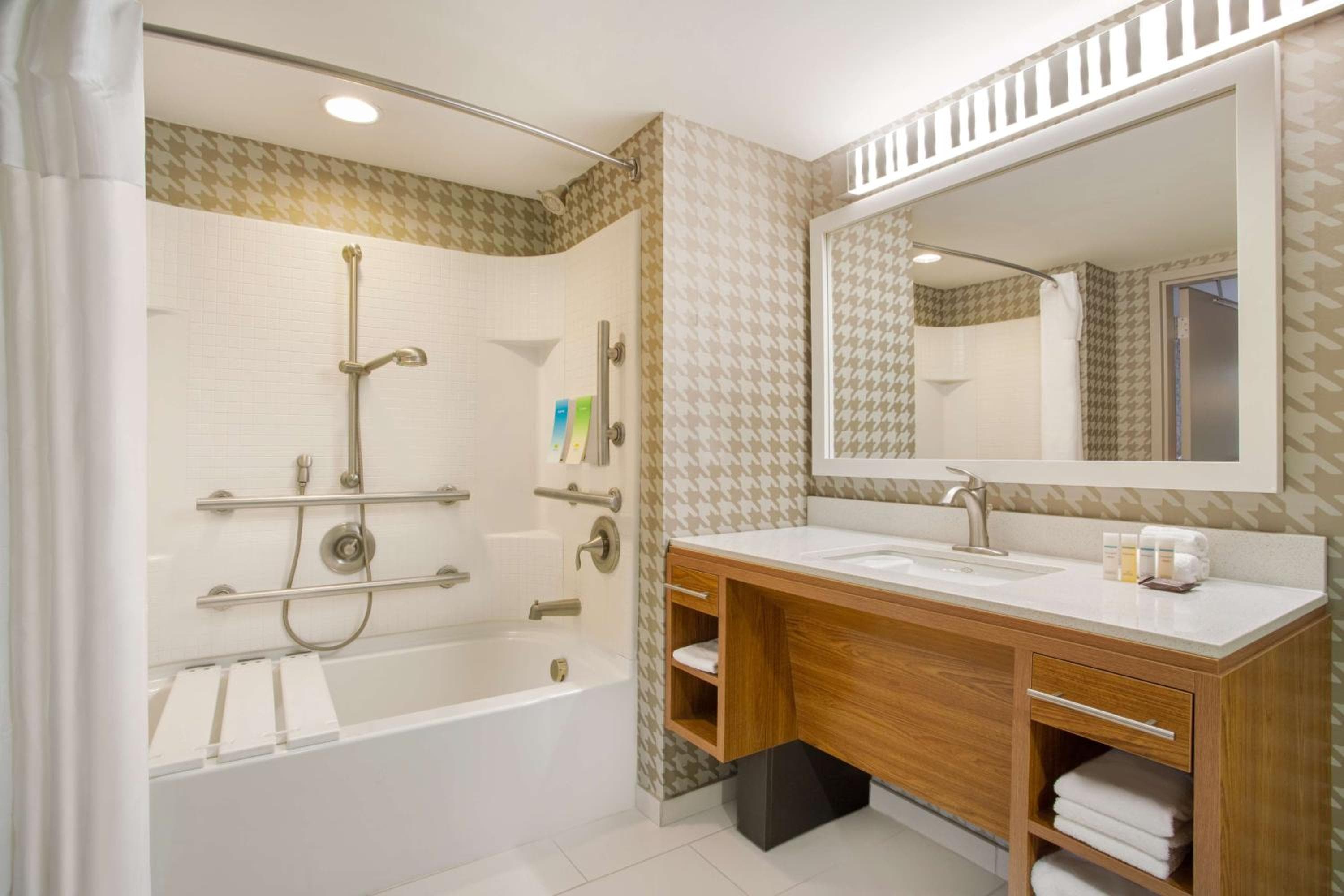Home2 Suites Charlotte I-77 South