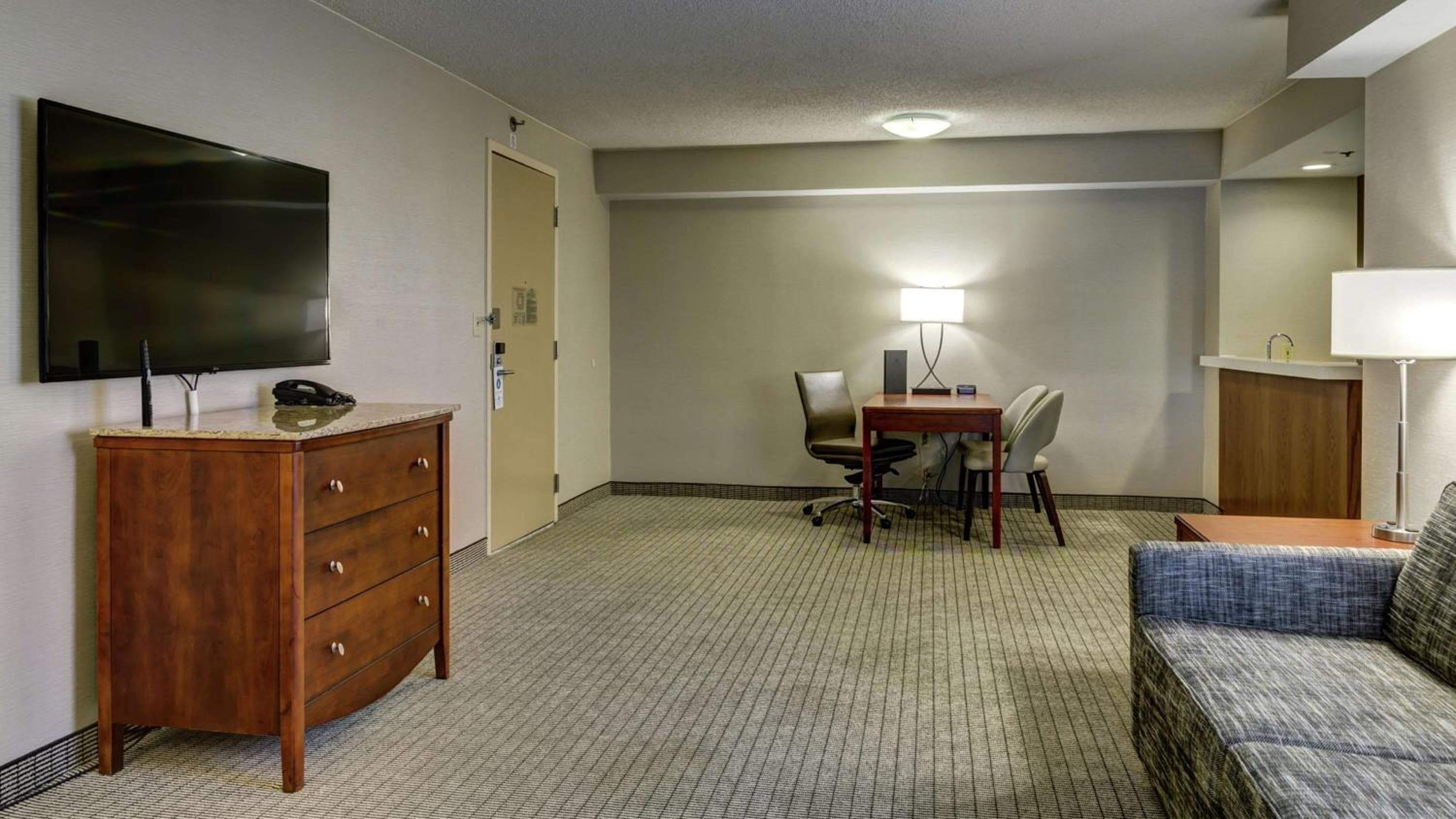 Embassy Suites Cincinnati - RiverCenter