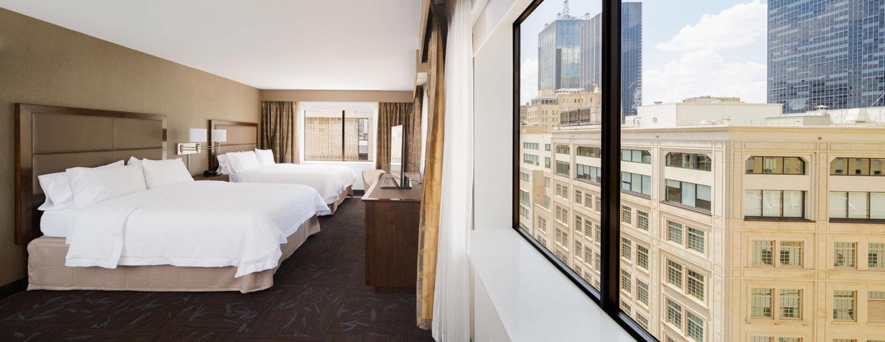Hampton Inn & Suites Dallas Downtown
