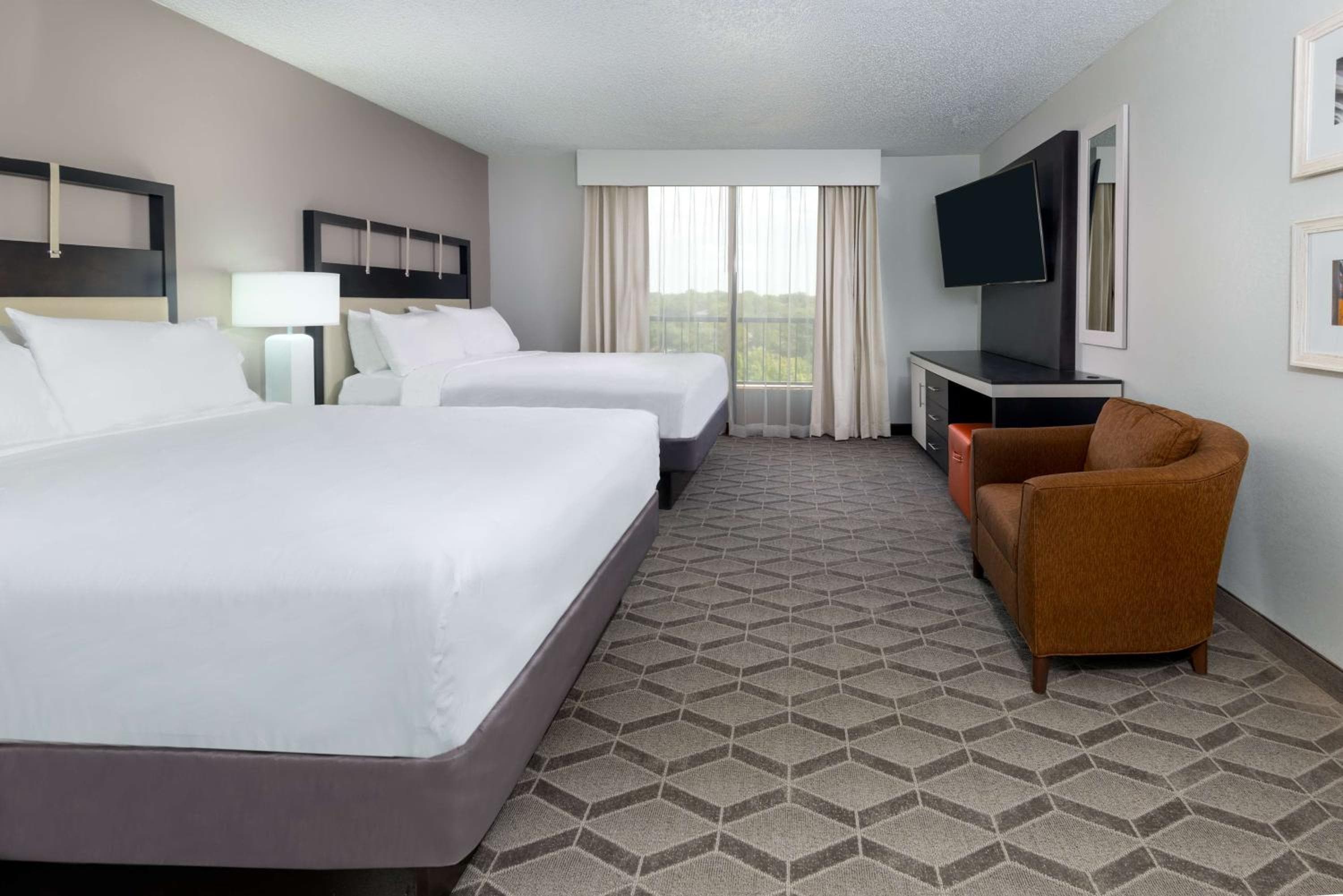 Embassy Suites Dallas - Park Central Area