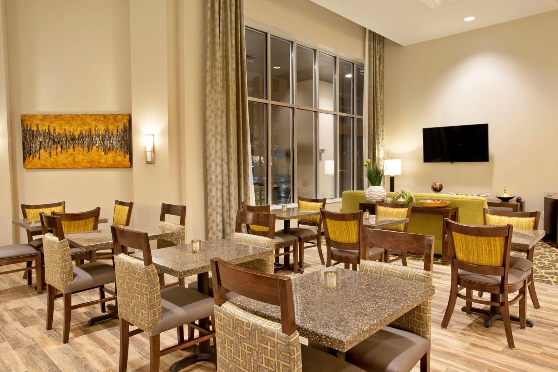 Hampton Inn & Suites - Minneapolis/Downtown