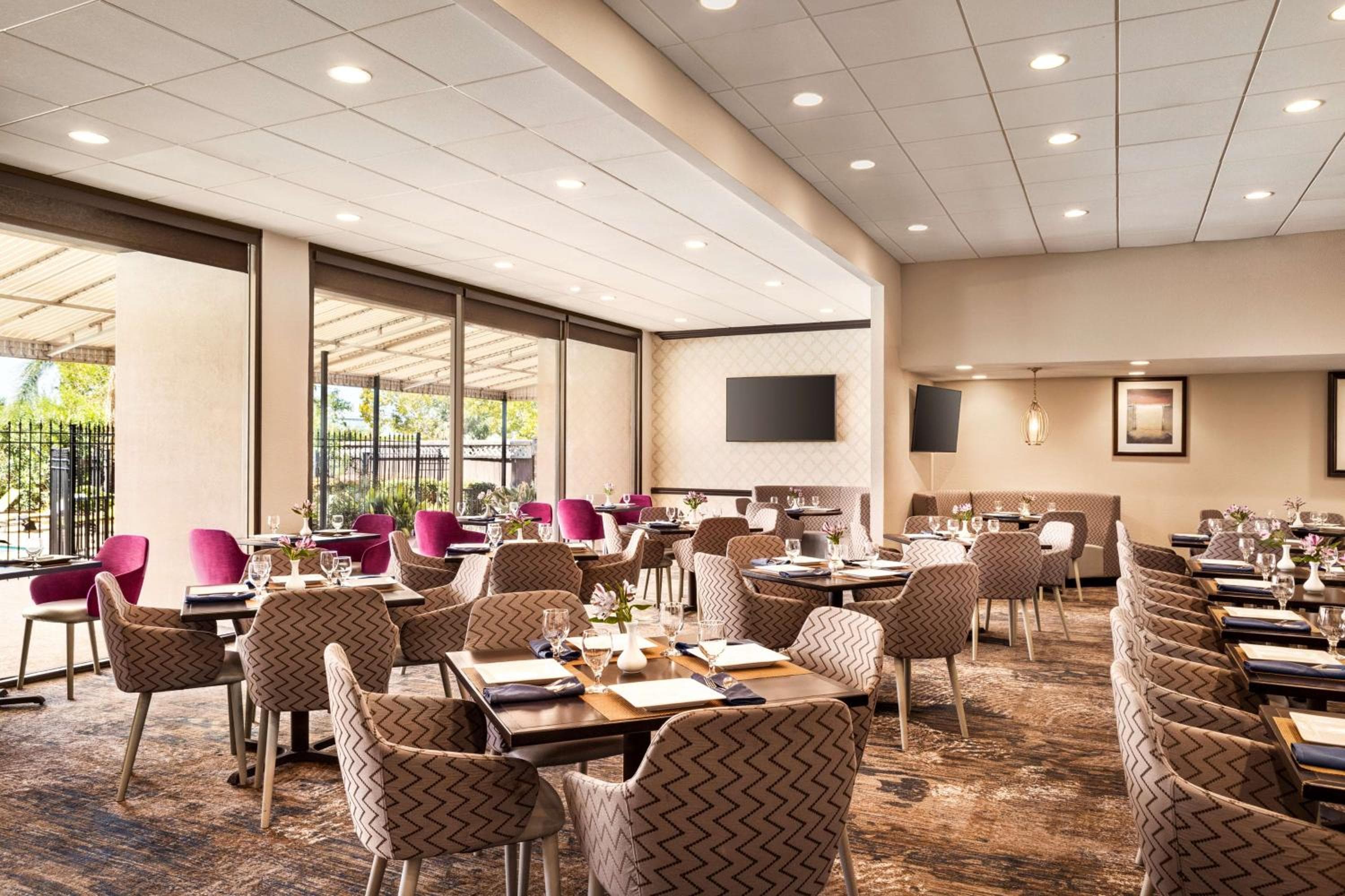 DoubleTree by Hilton New Orleans Airport
