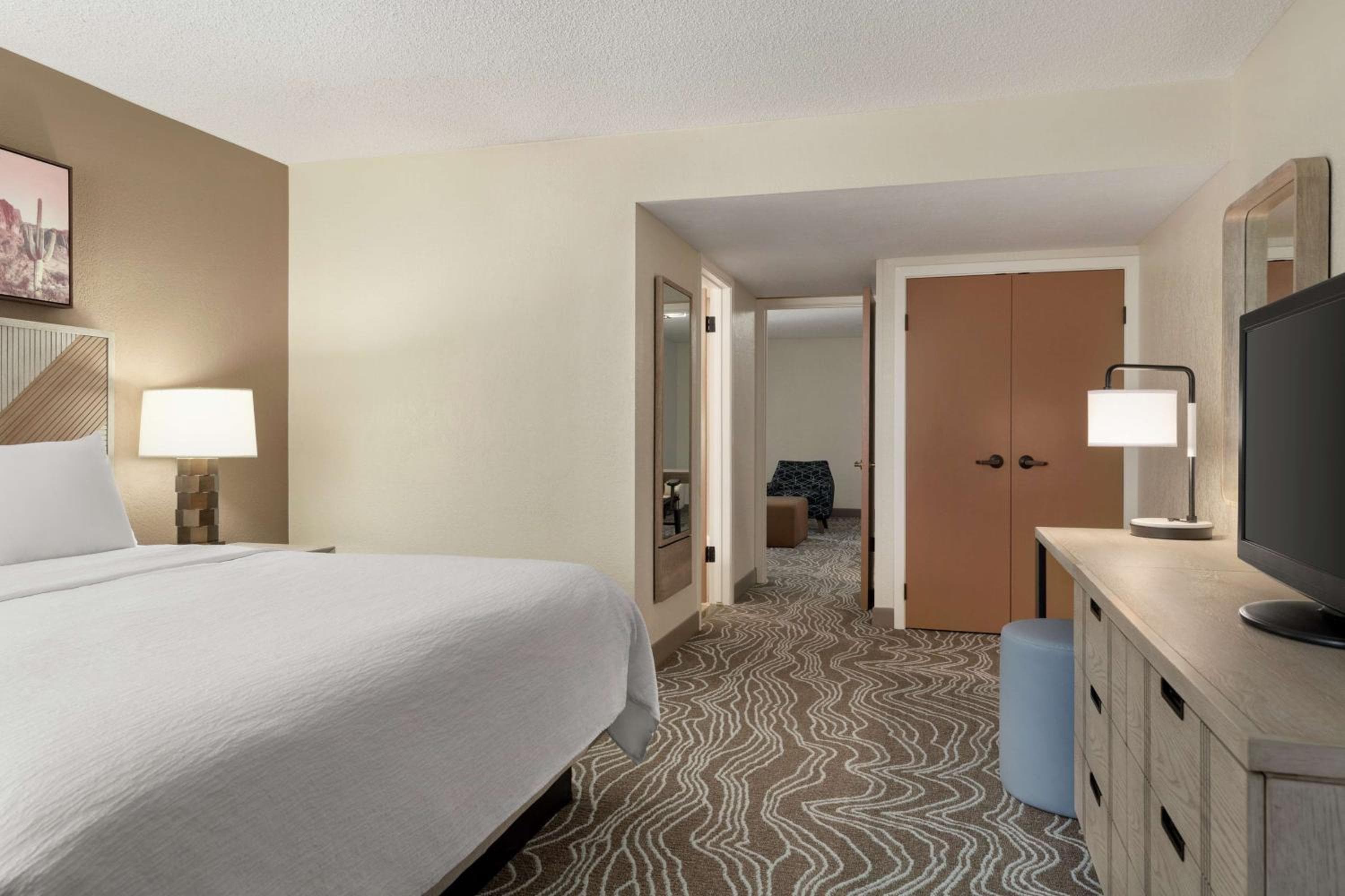 Embassy Suites by Hilton Phoenix Tempe
