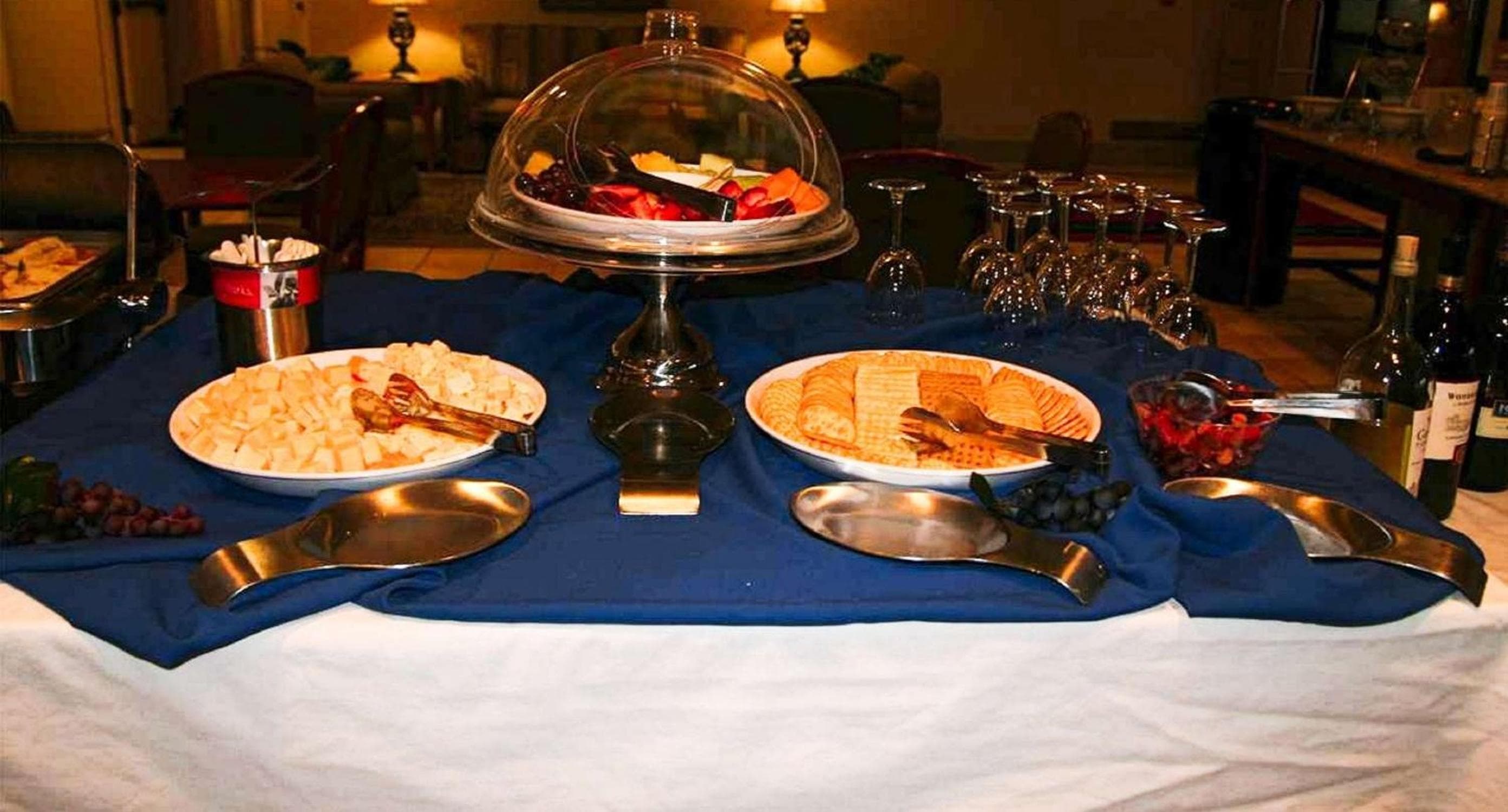 Pittsburgh Airport Inn and Suites