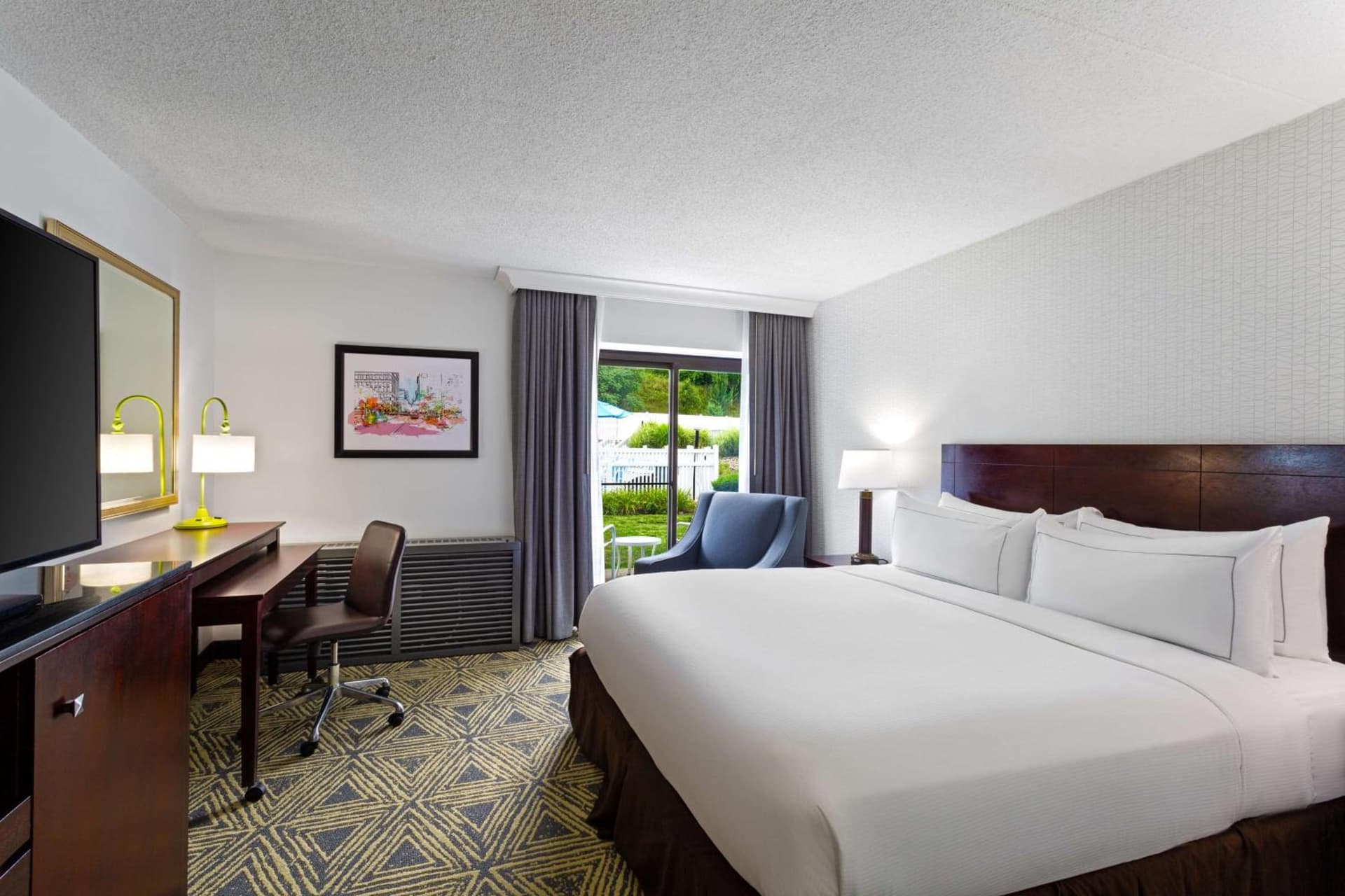 DoubleTree by Hilton Washington Meadow Lands Casino Area