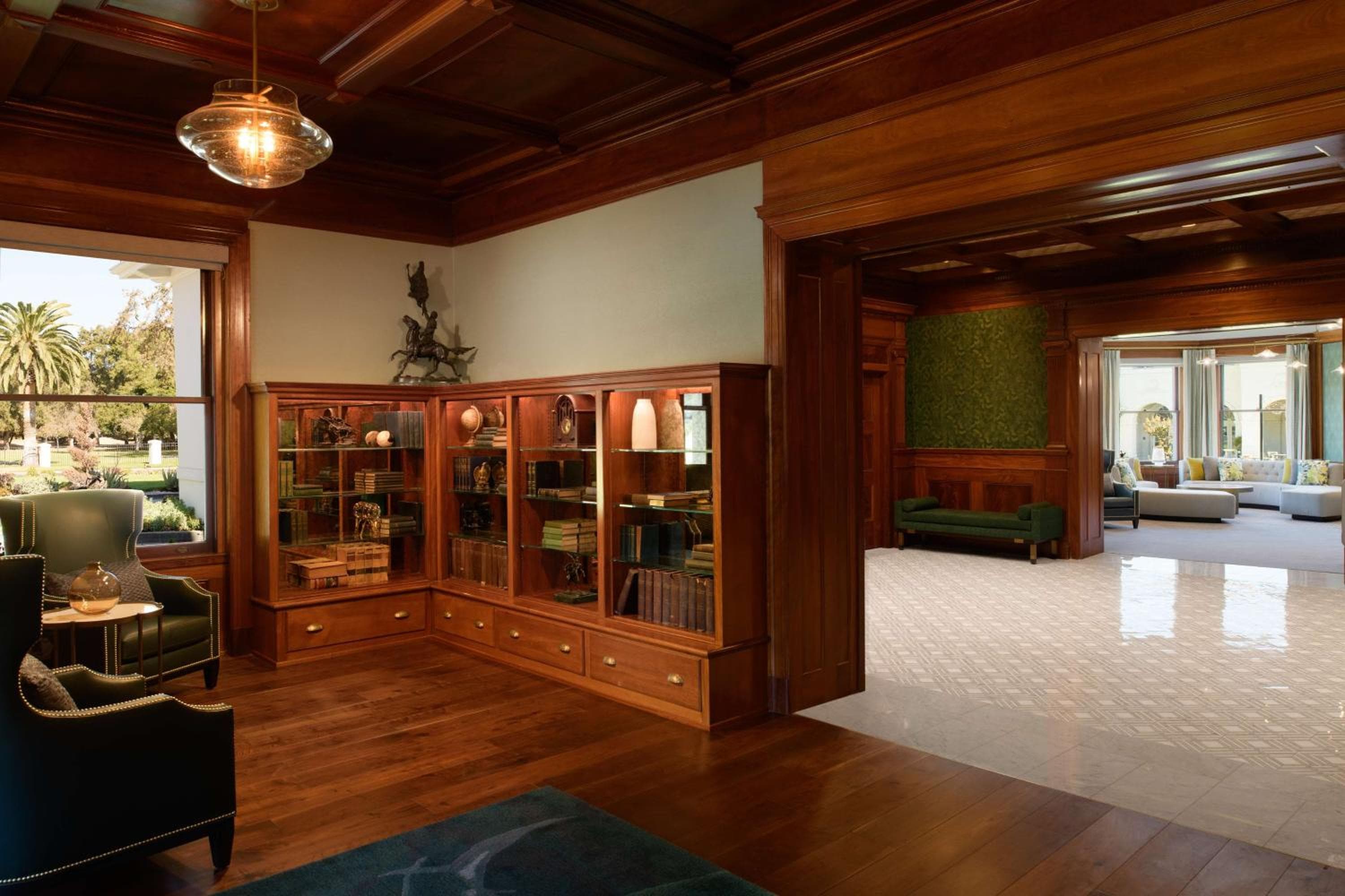 Hayes Mansion San Jose, Curio Collection by Hilton