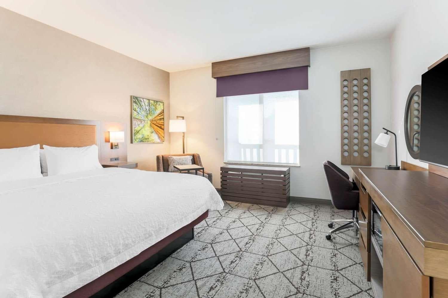 Hampton Inn & Suites Windsor-Sonoma Wine Country