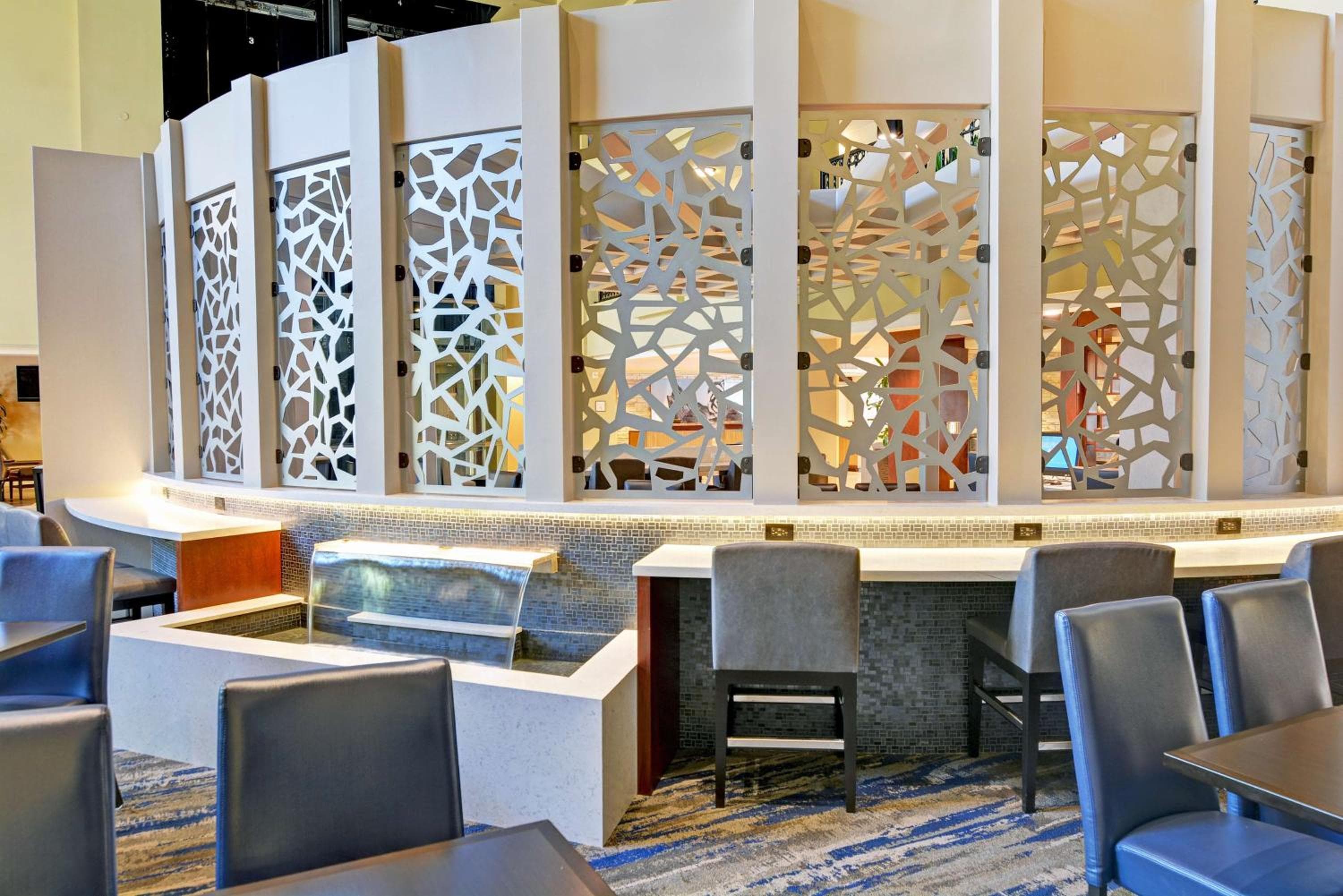 Embassy Suites Valencia