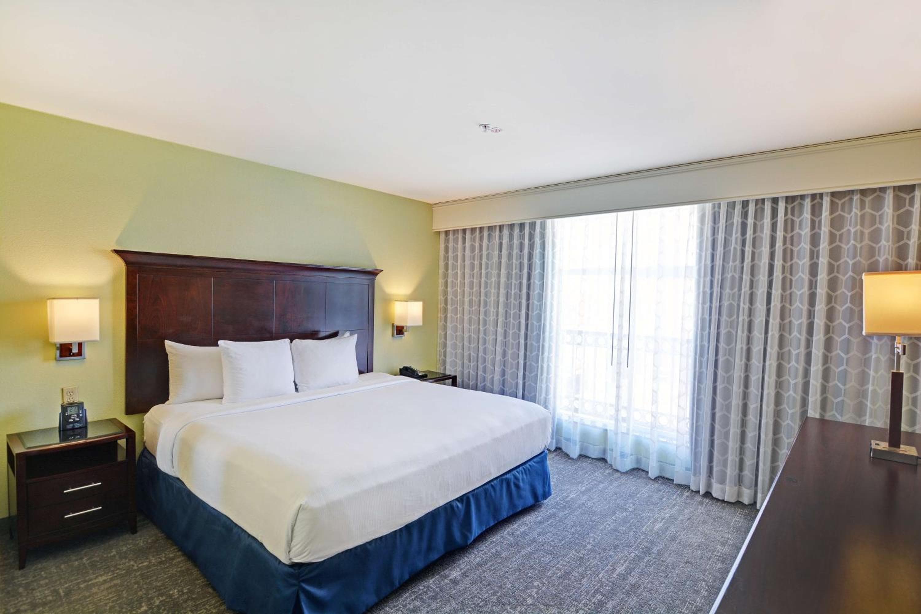 Embassy Suites Valencia
