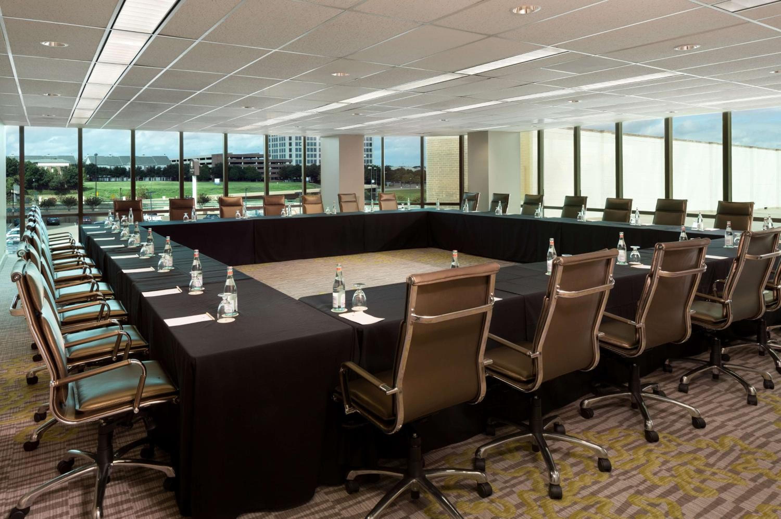 DoubleTree by Hilton Hotel Dallas Campbell Centre