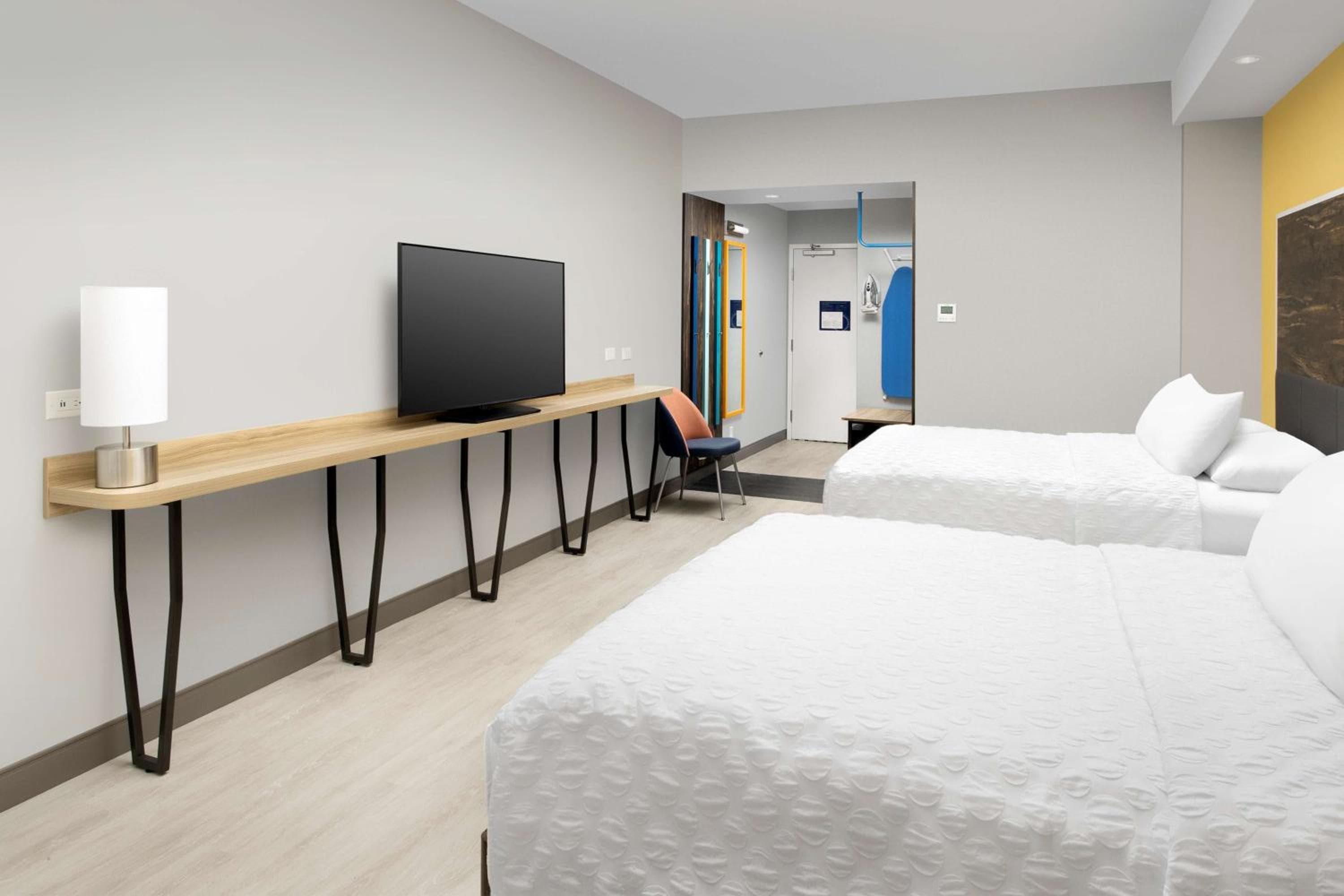 Tru By Hilton San Antonio Downtown Riverwalk