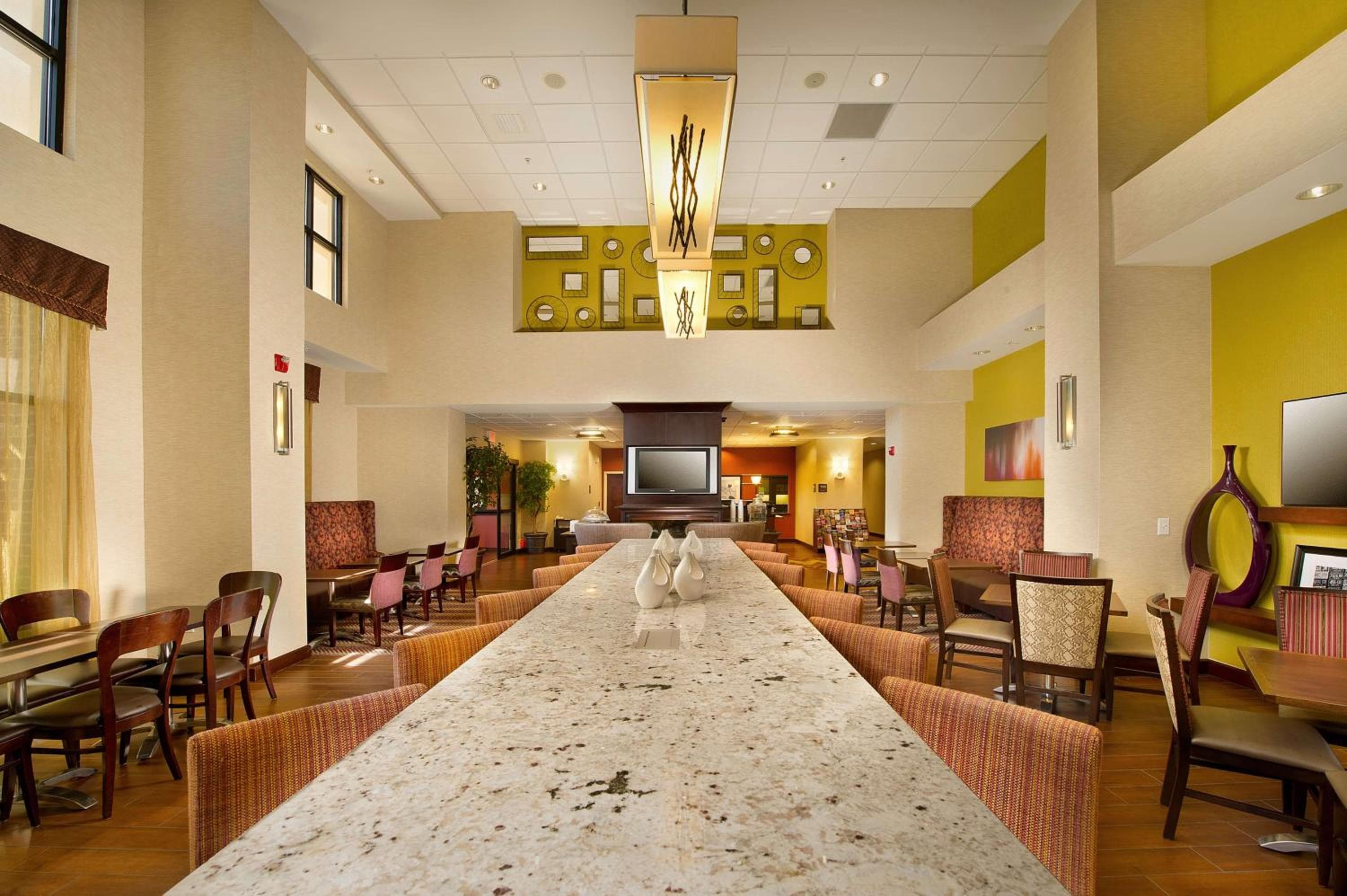 Hampton Inn and Suites San Antonio Airport