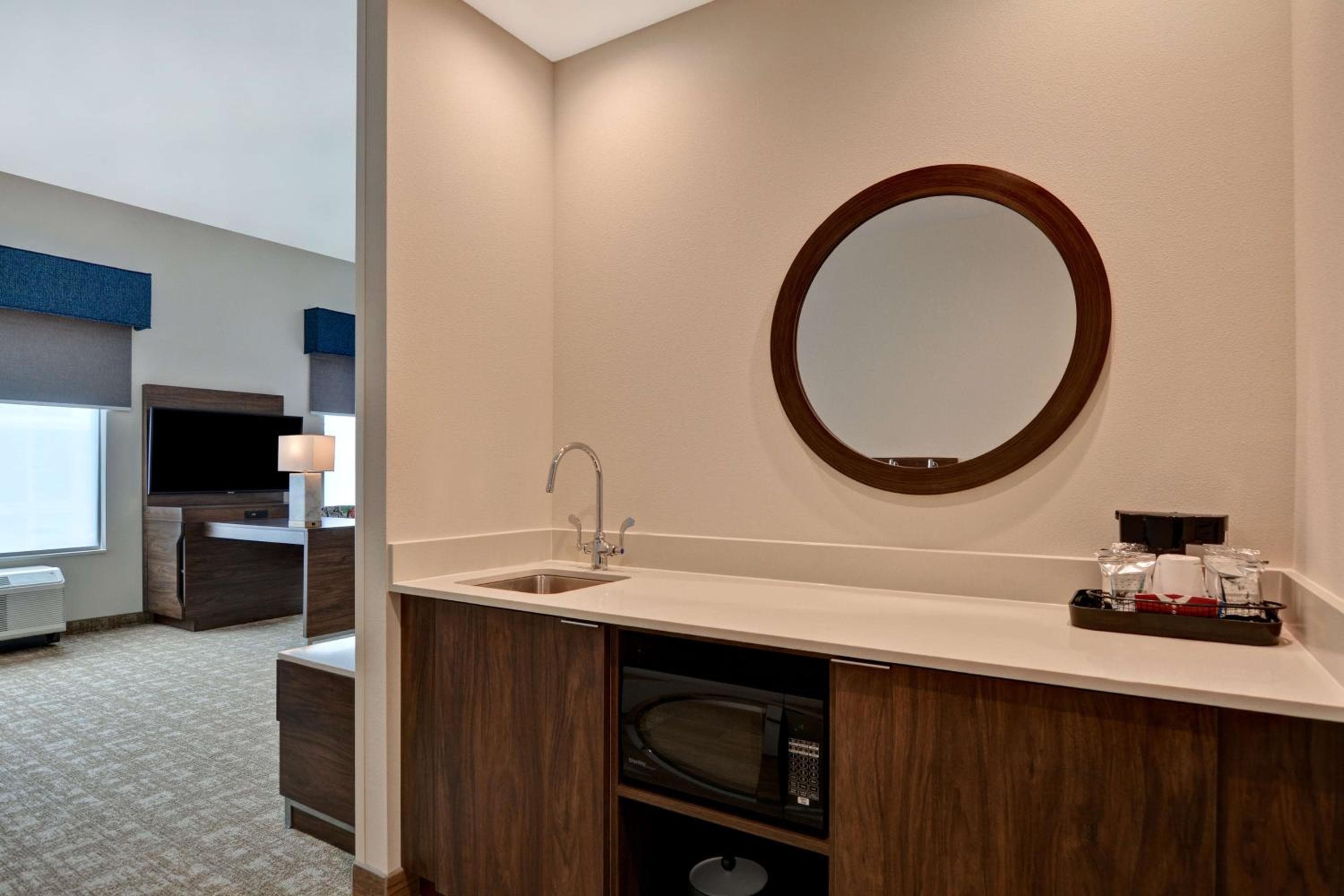 Hampton Inn & Suites Nashville Downtown Capitol View, Tn