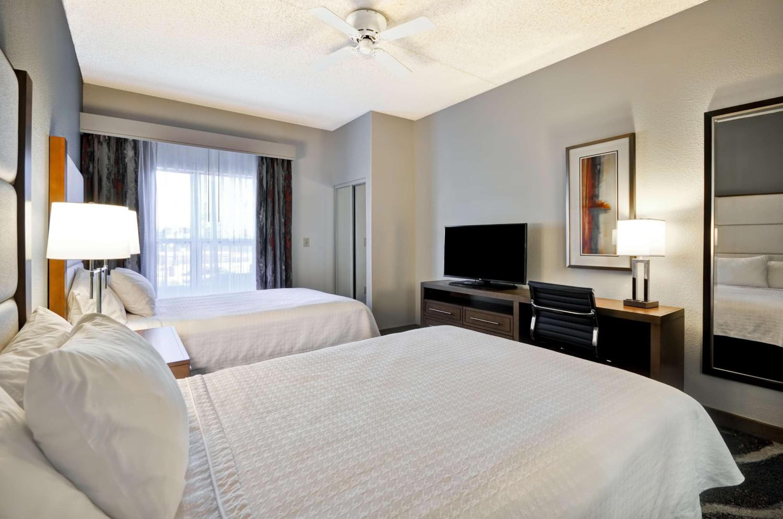 Homewood Suites by Hilton Phoenix-Biltmore