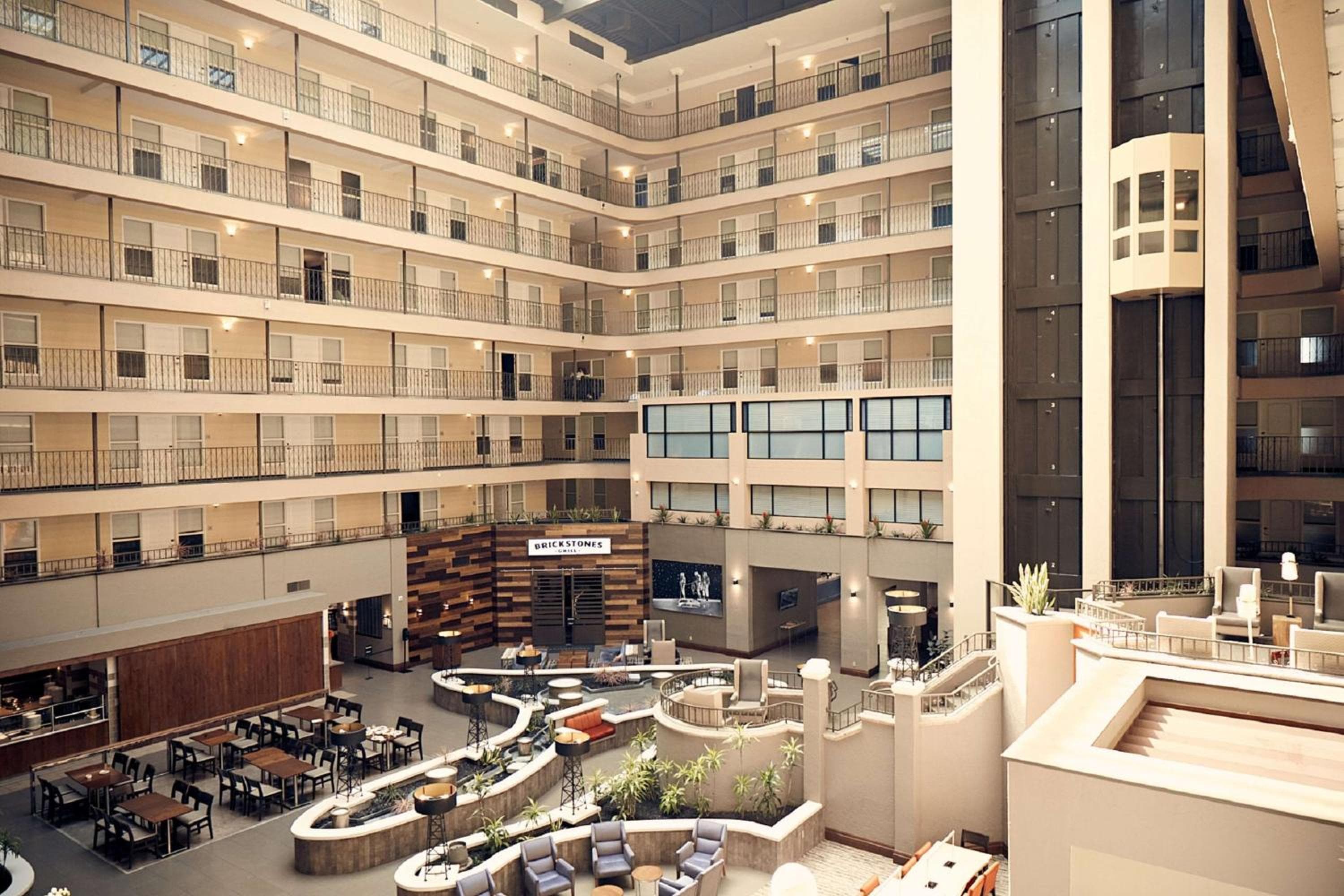Embassy Suites by Hilton Los Angeles Downey