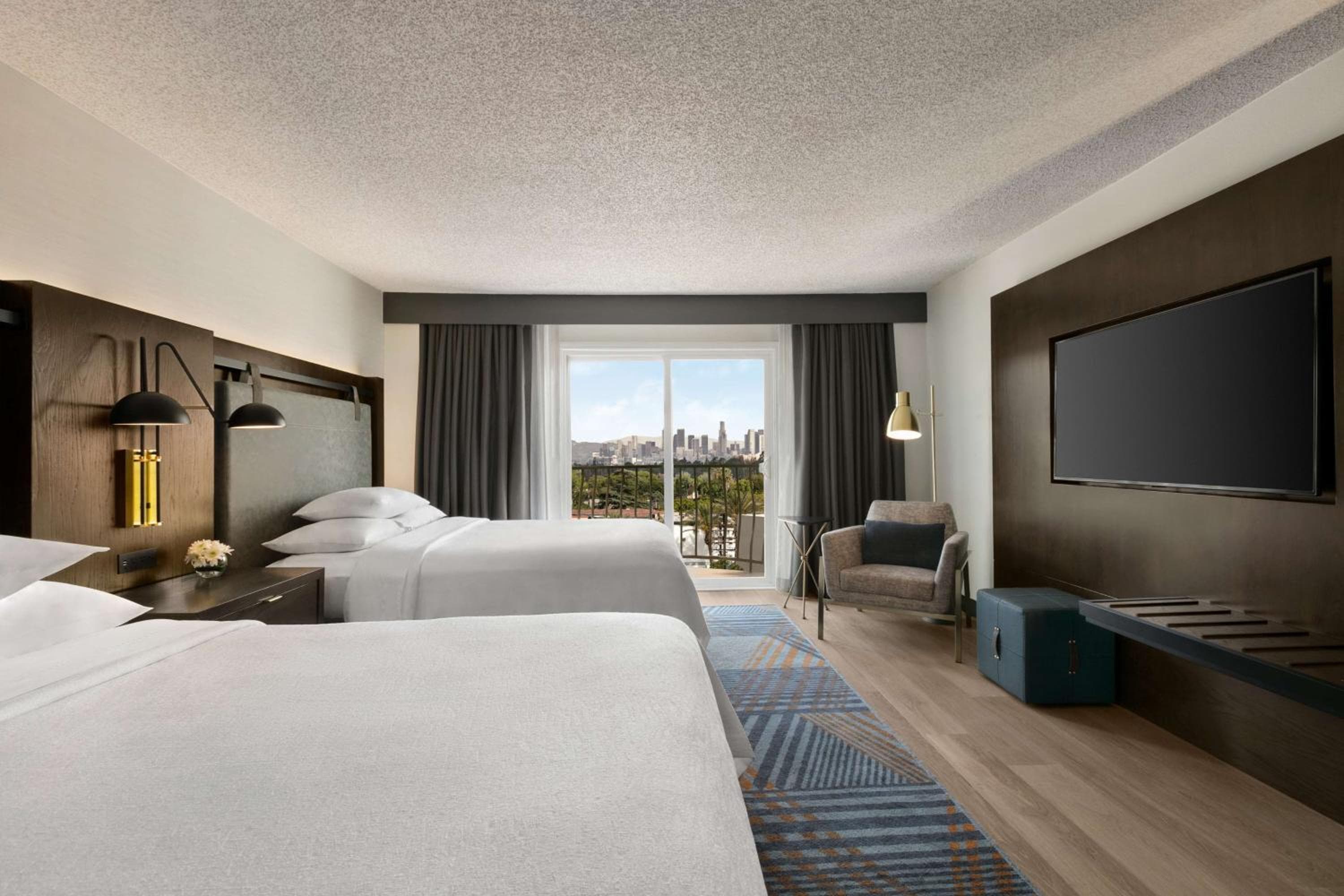 Embassy Suites by Hilton Los Angeles Downey