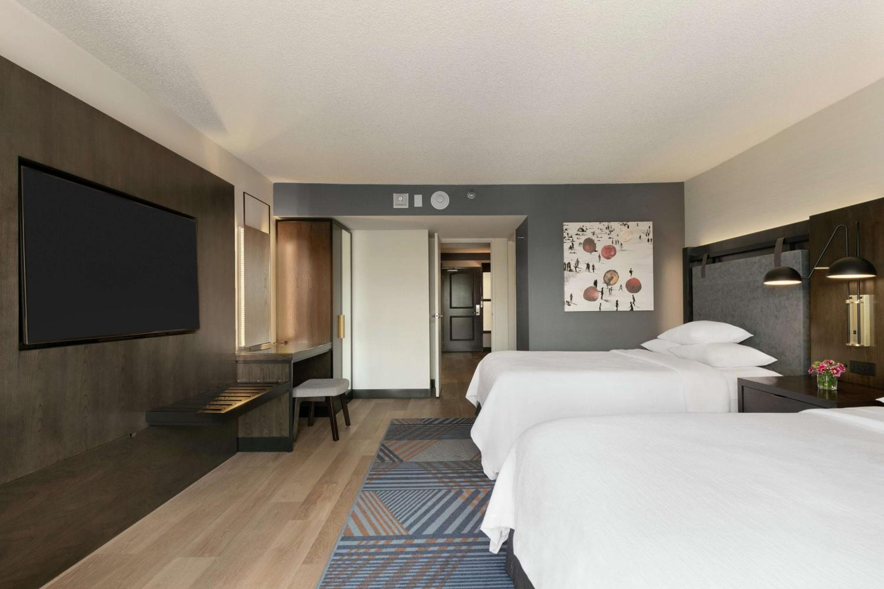 Embassy Suites by Hilton Los Angeles Downey