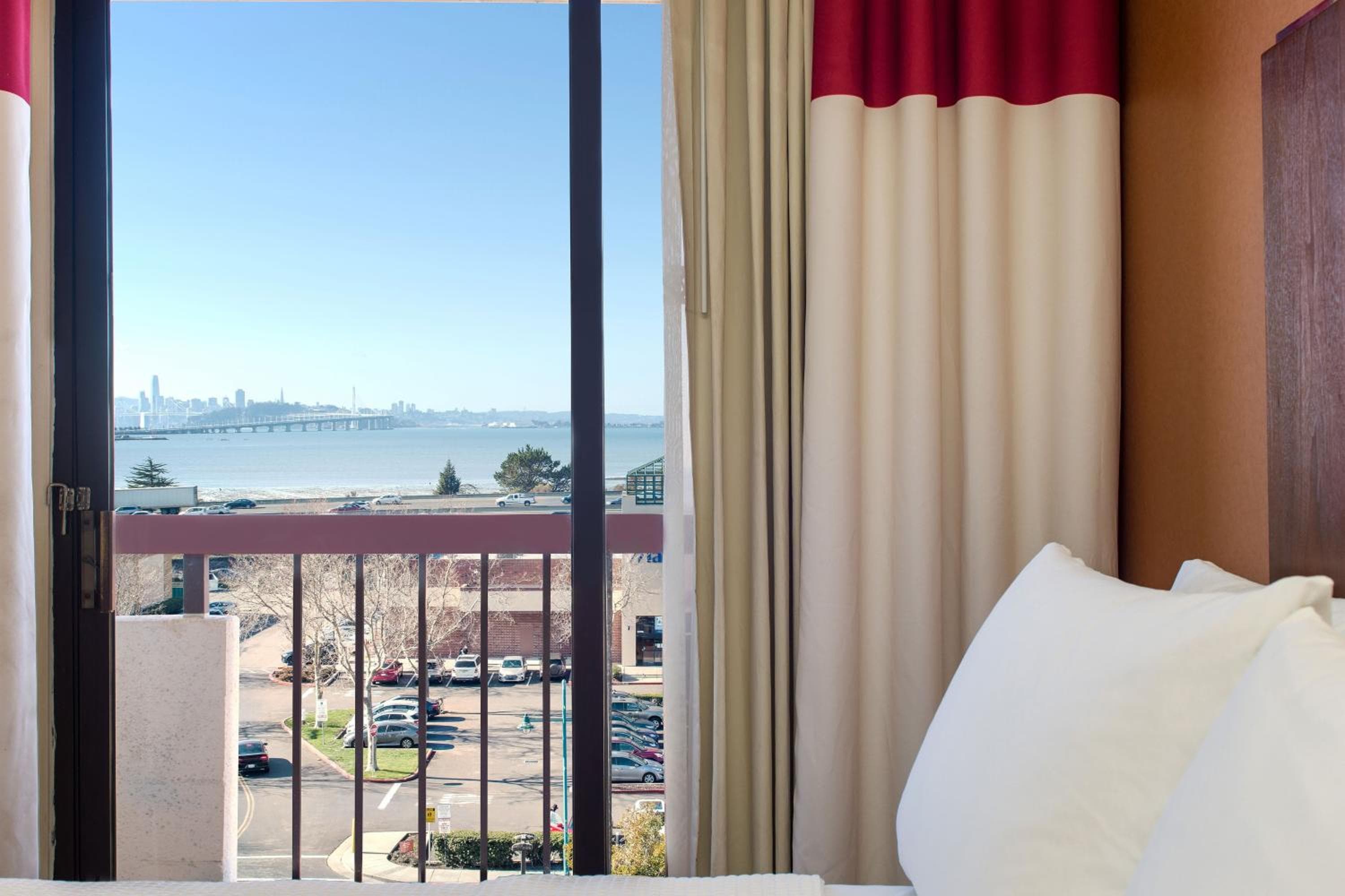Four Points by Sheraton - San Francisco Bay Bridge