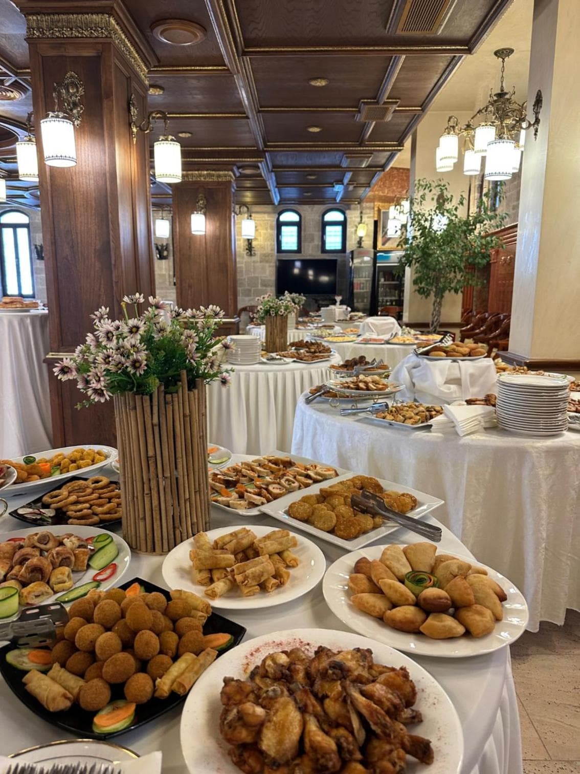 Dinasty Hotel