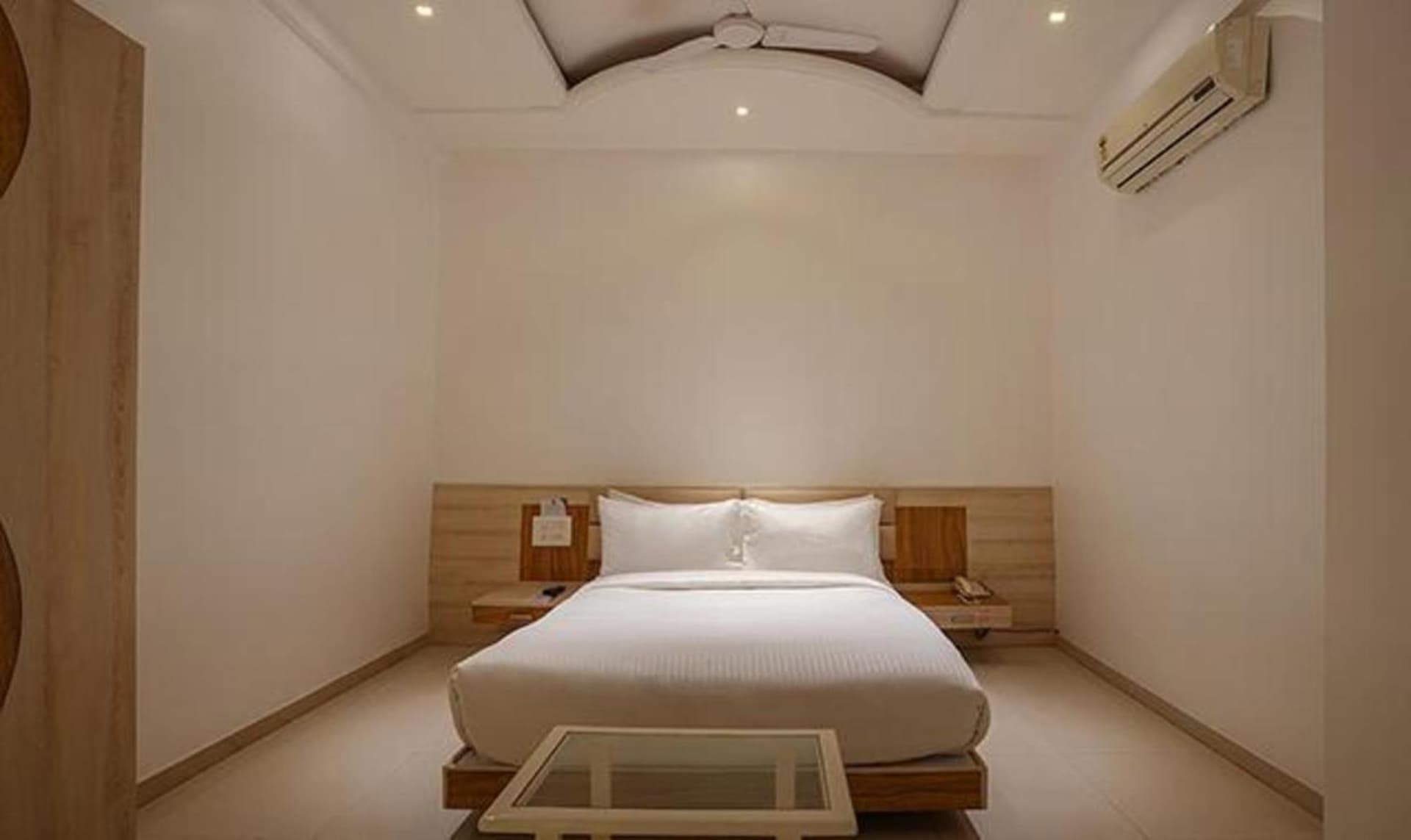 FabHotel Prime Rester Select Chakan