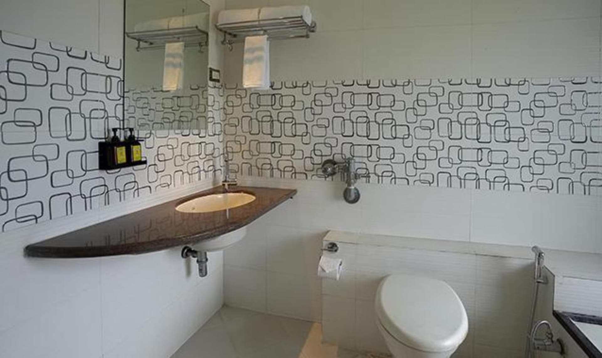 FabHotel Prime Rester Select Chakan