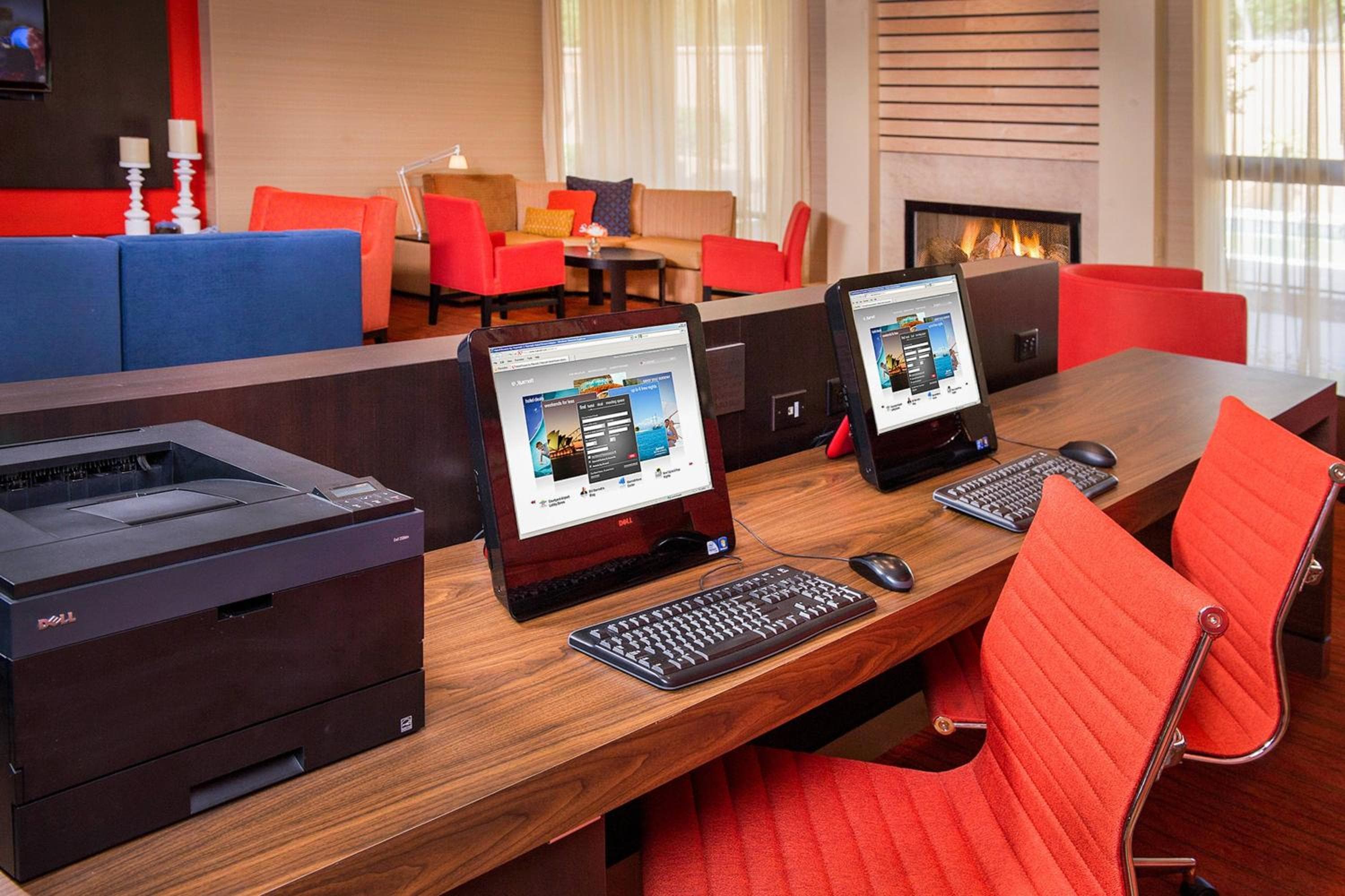 Courtyard by Marriott North Charleston Airport Coliseum