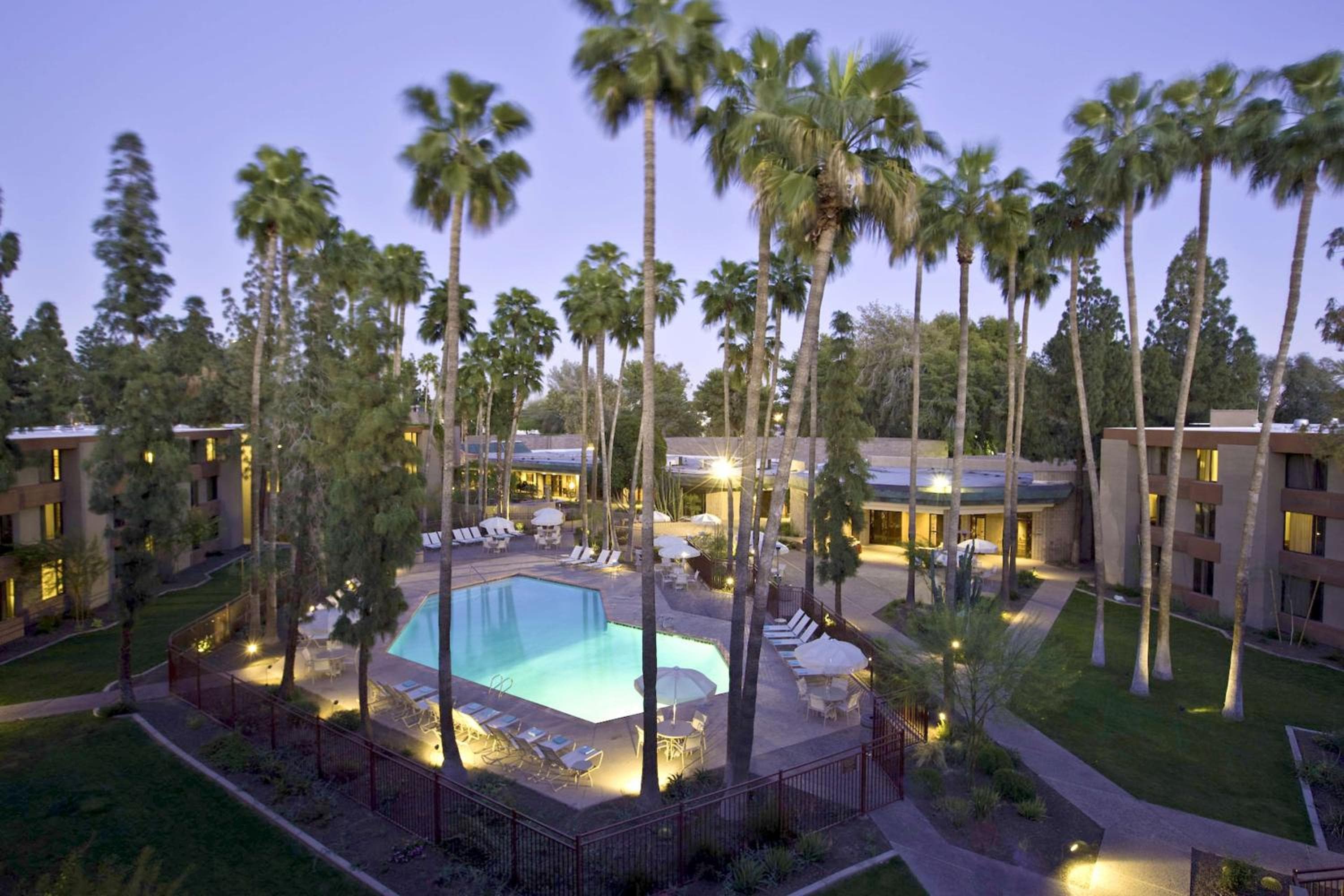 DoubleTree by Hilton Phoenix- Tempe