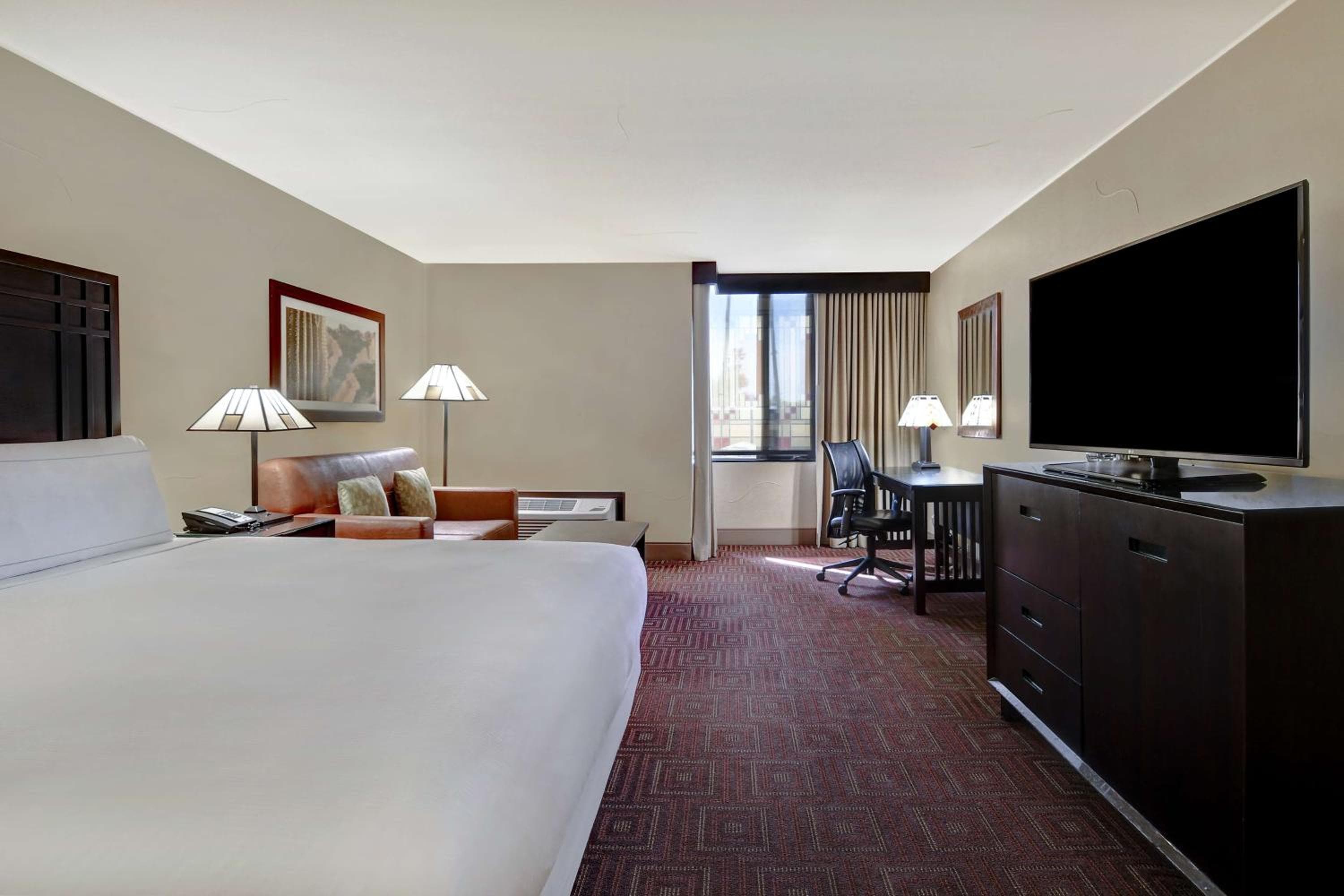 DoubleTree by Hilton Phoenix- Tempe