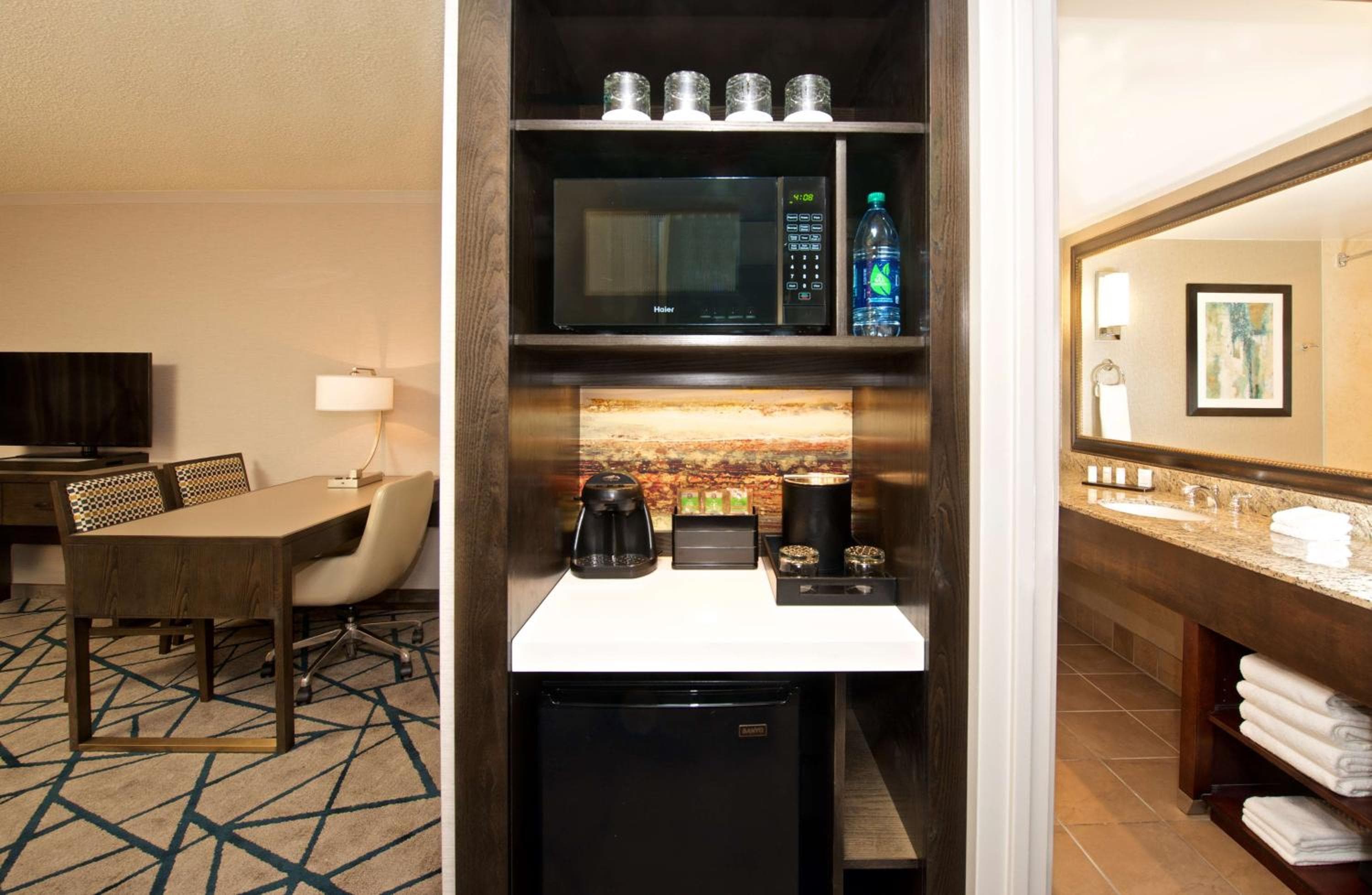 Embassy Suites by Hilton Portland Tigard