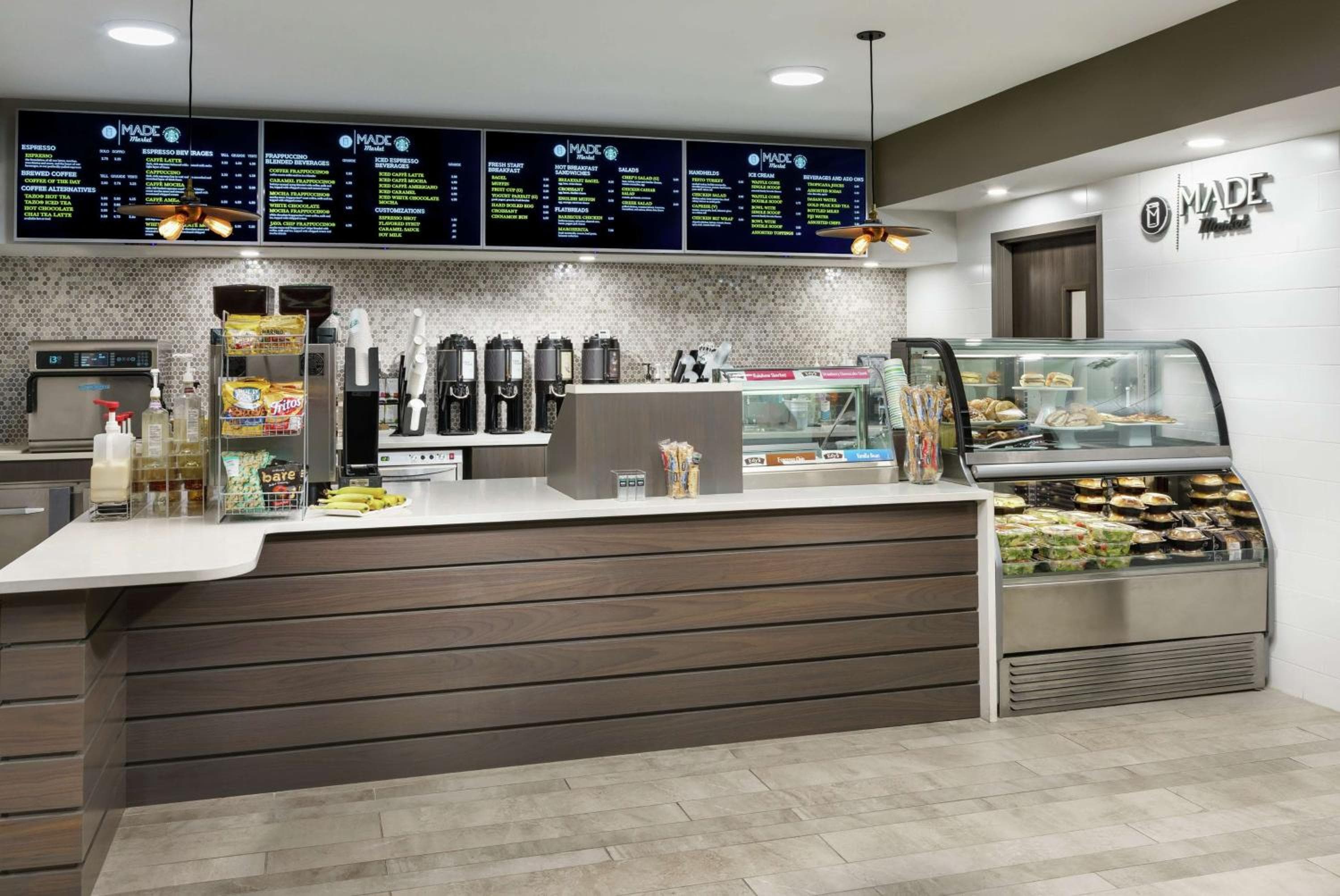 DoubleTree by Hilton Orlando Airport Hotel