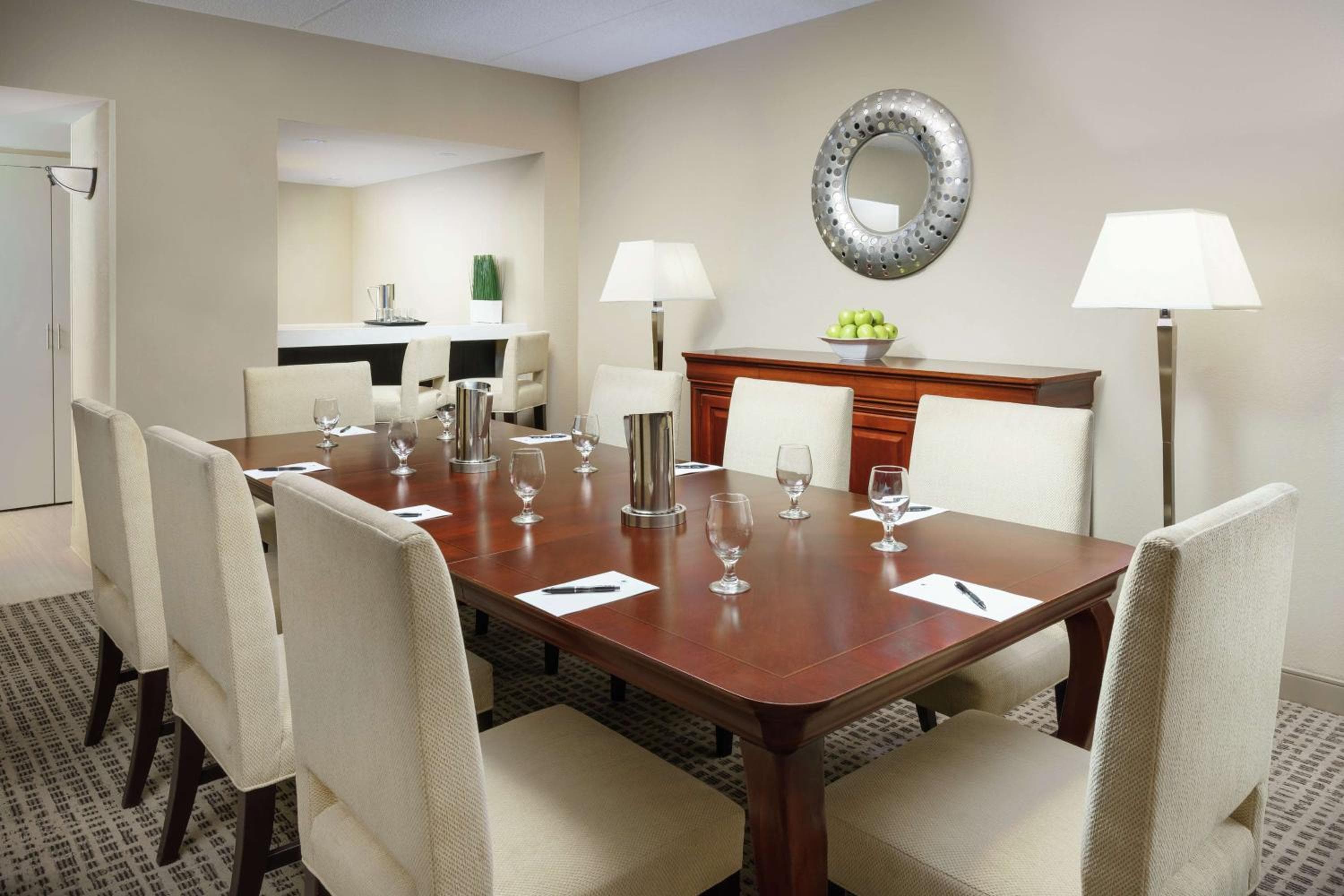 DoubleTree by Hilton Orlando Airport Hotel