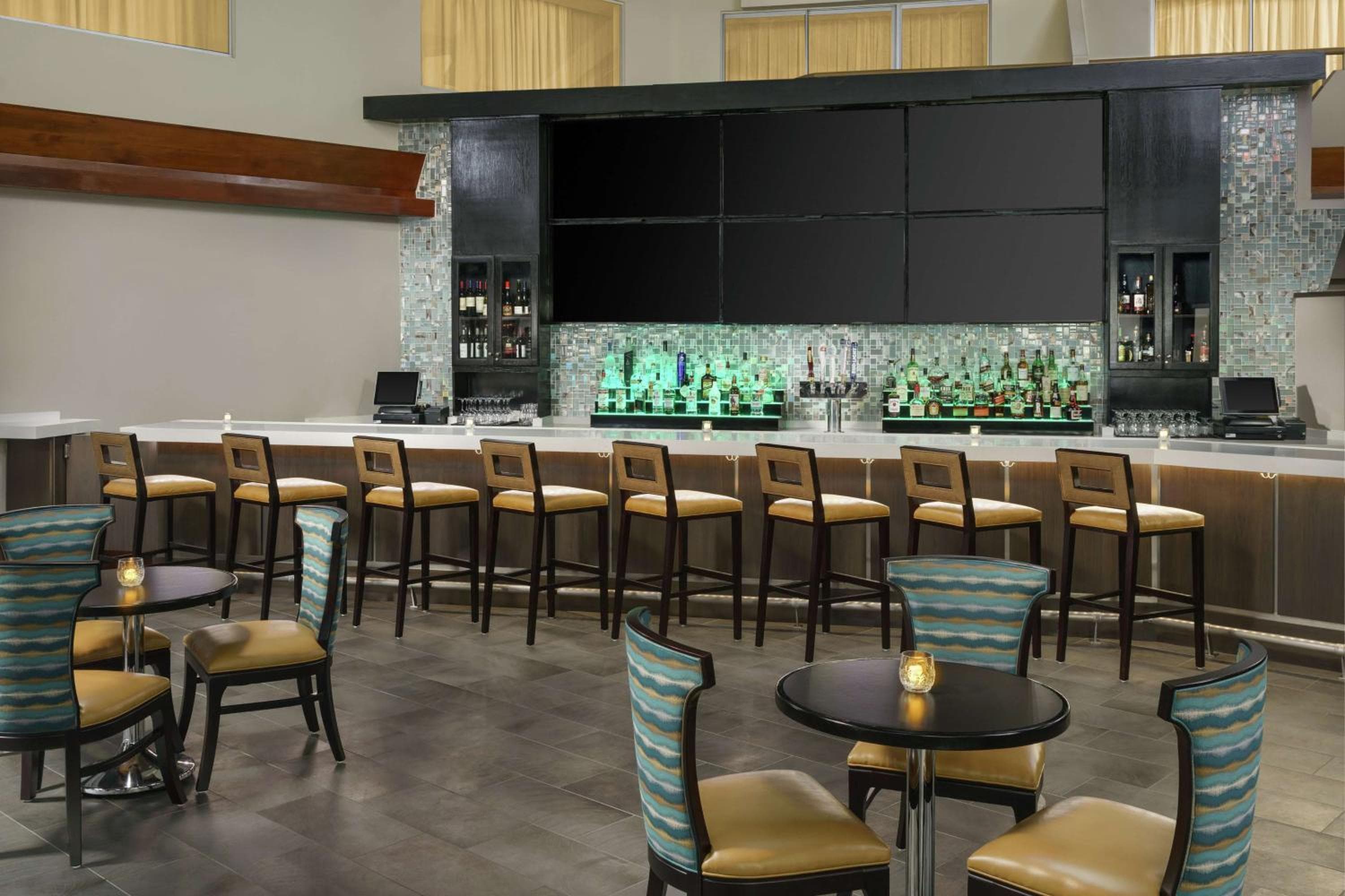 DoubleTree by Hilton Orlando Airport Hotel