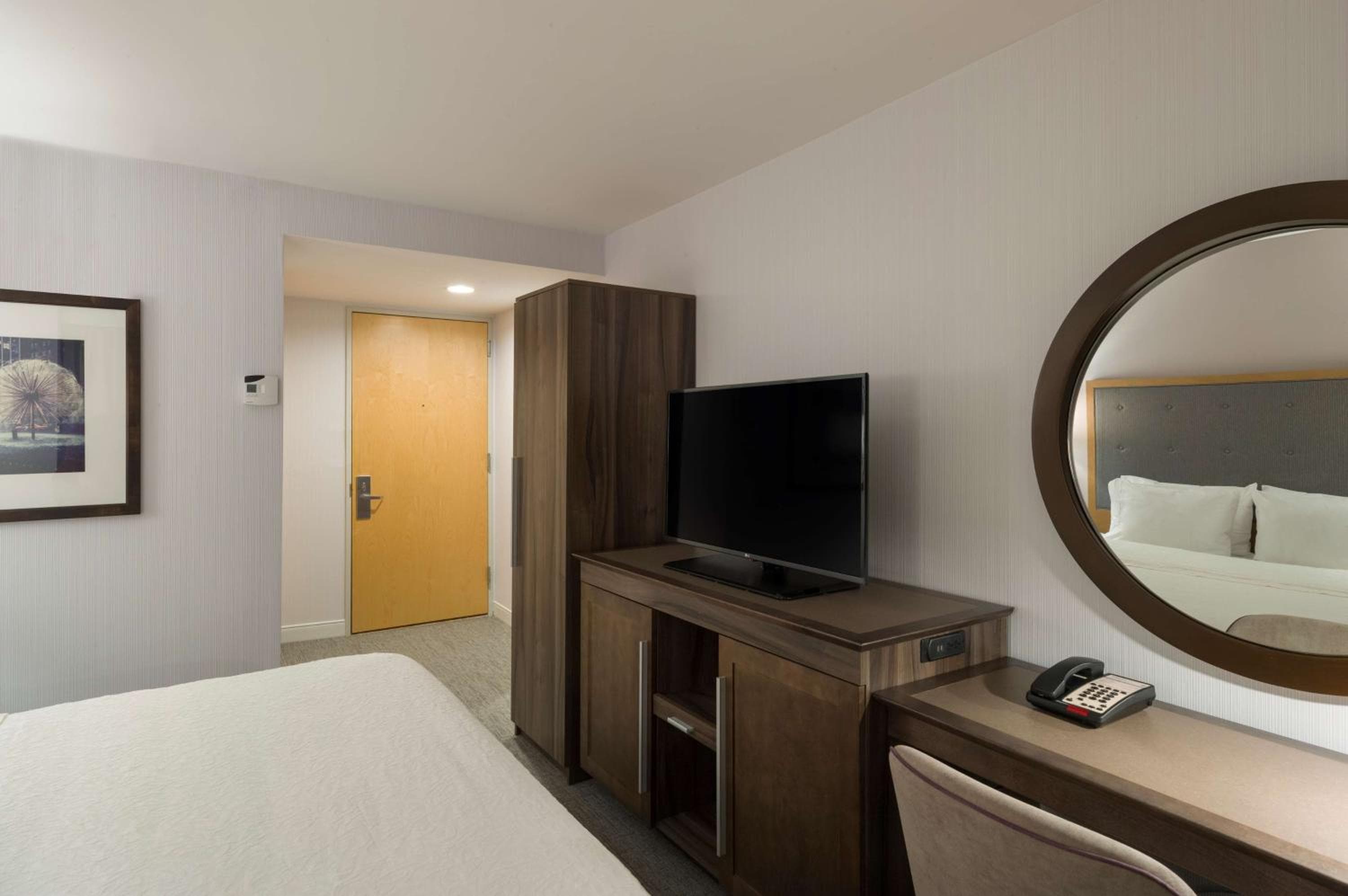 Hampton Inn Manhattan - Times Square South