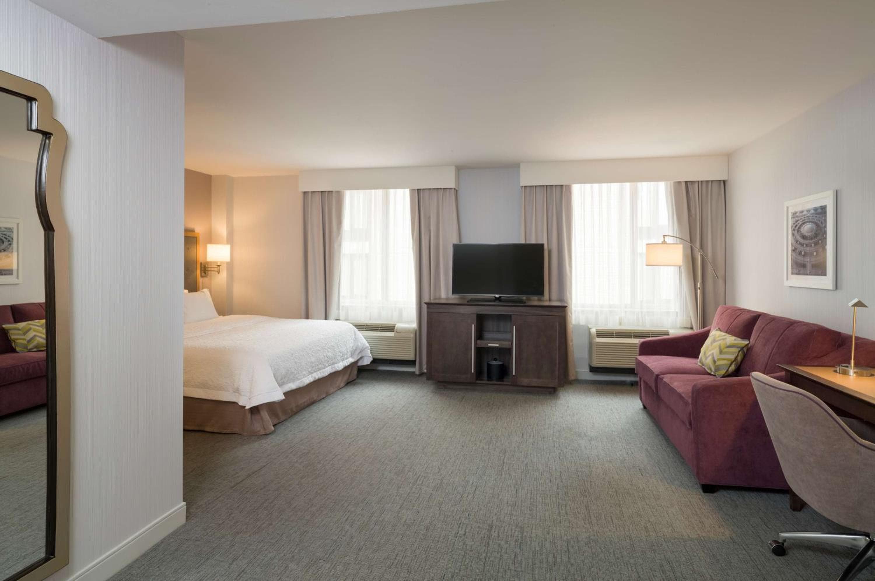 Hampton Inn Manhattan - Times Square South