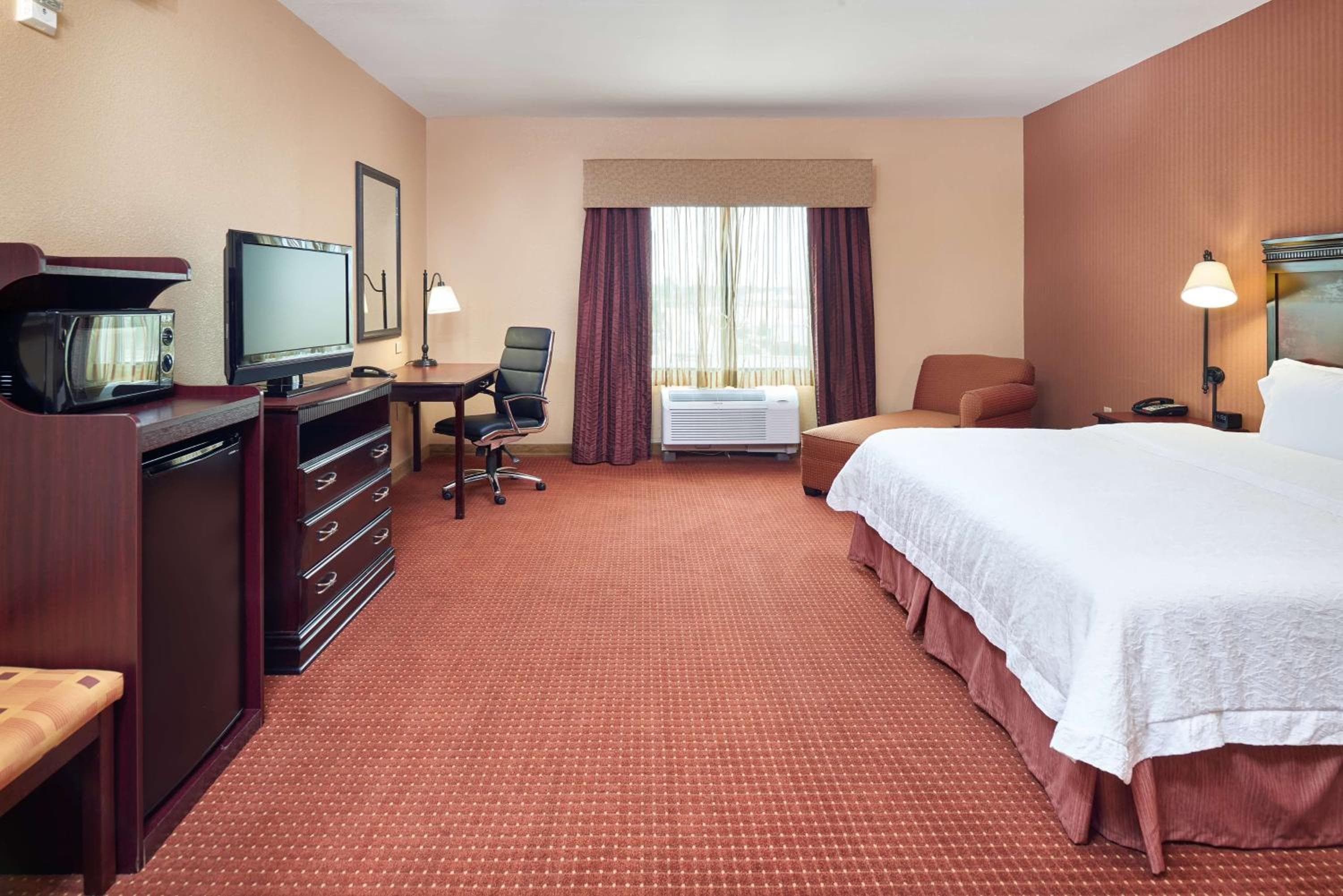 Hampton Inn & Suites Austin South Buda