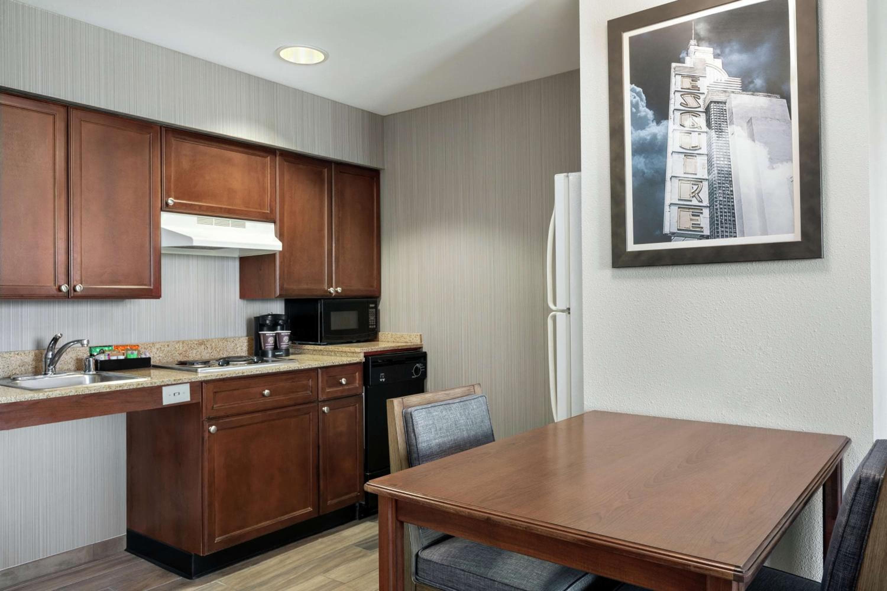 Homewood Suites by Hilton Sacramento/Roseville