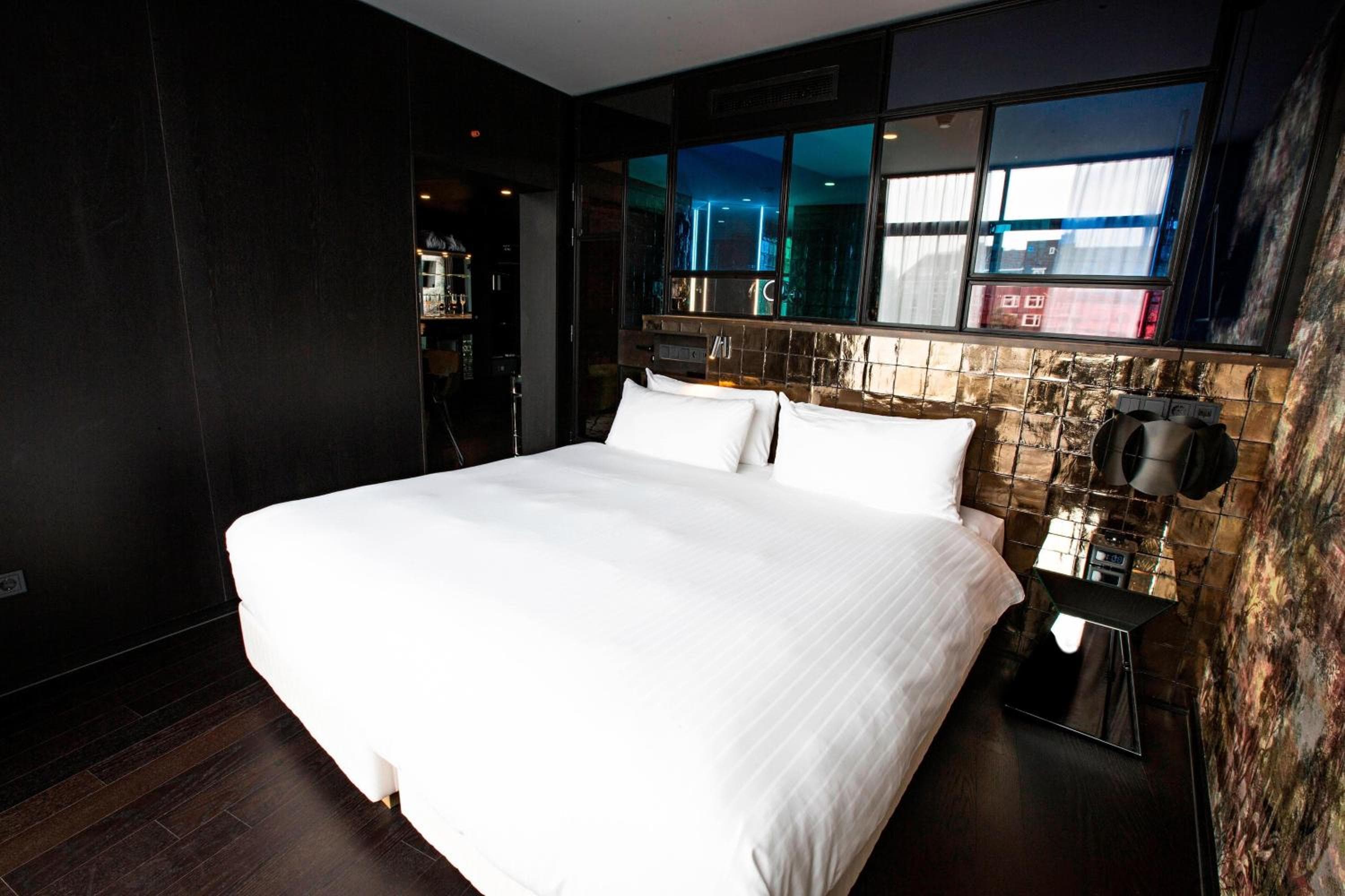 Apollo Hotel Amsterdam, a Tribute Portfolio Hotel