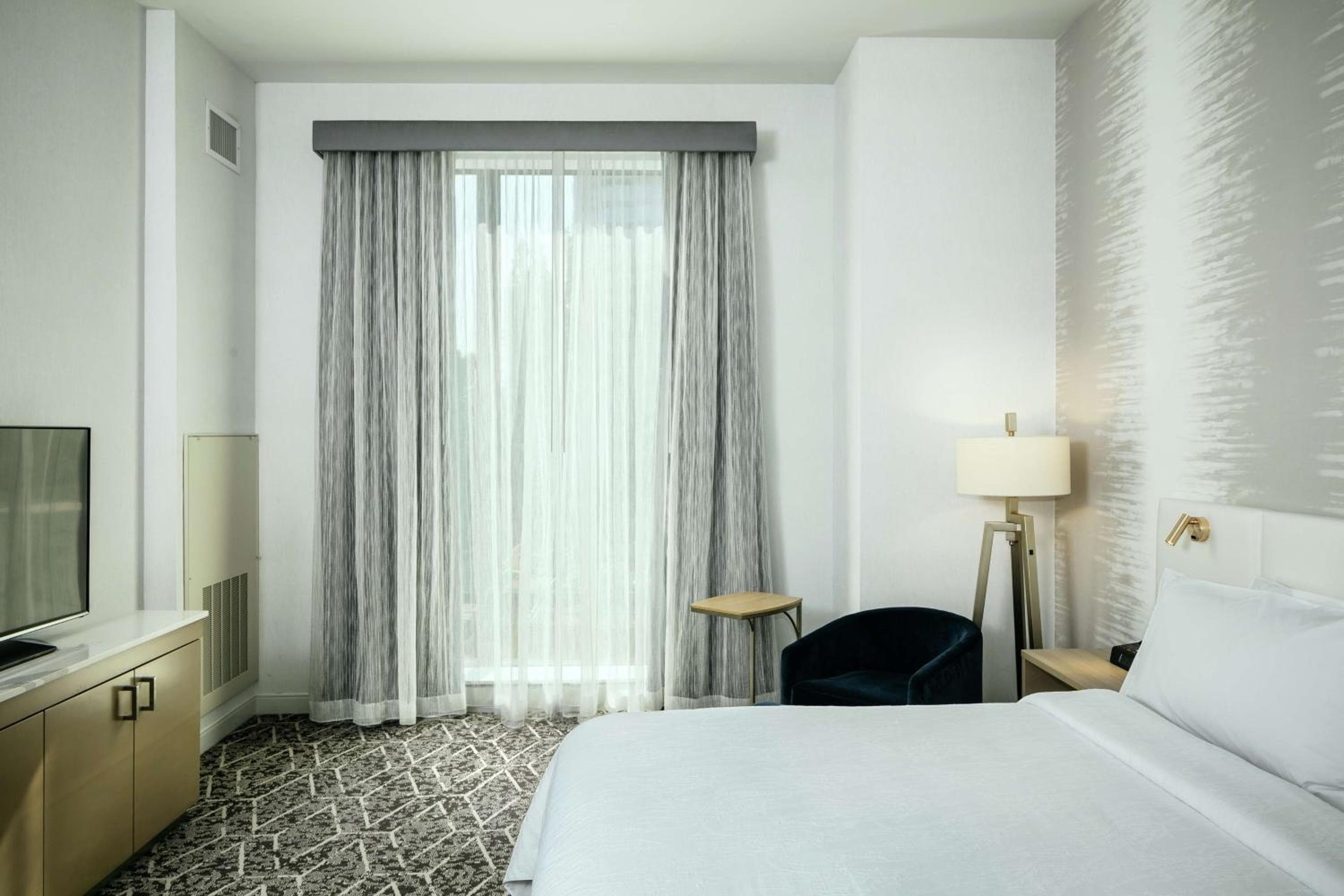 Hilton Garden Inn Seattle Bellevue Downtown, WA