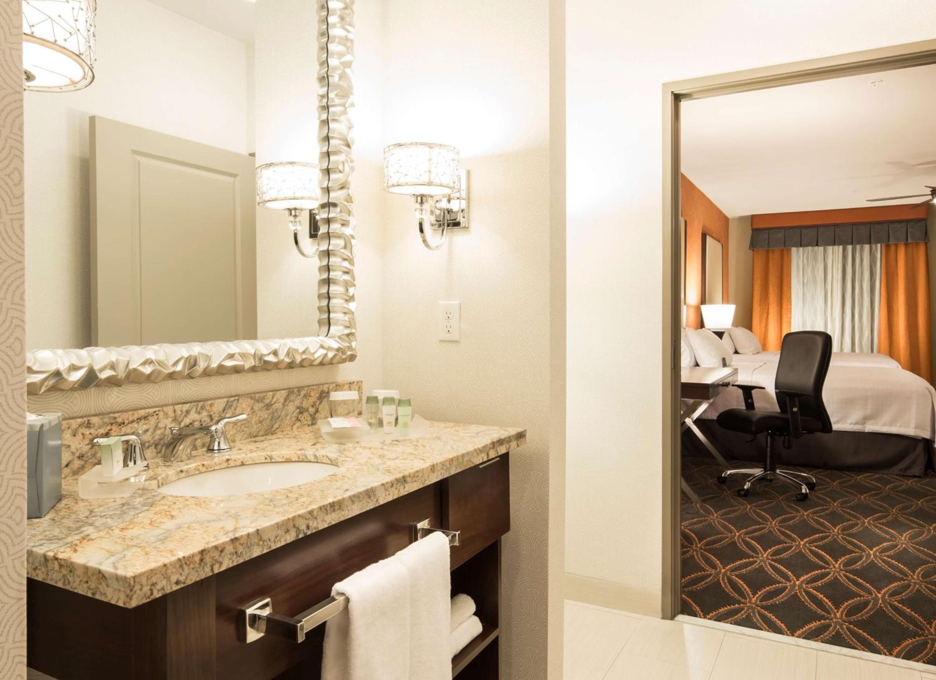 Homewood Suites by Hilton Lynnwood Seattle Everett, WA