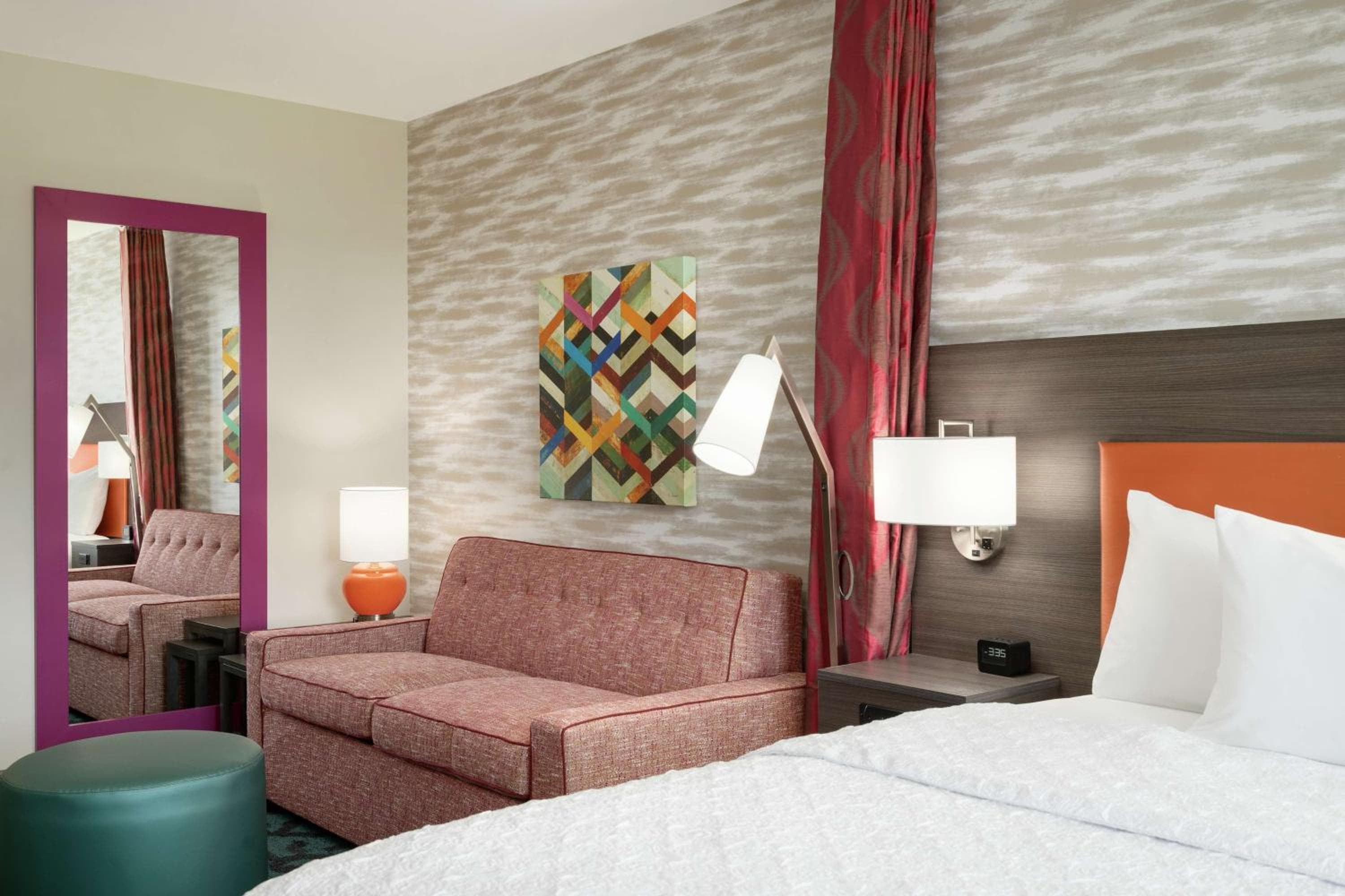 Home2 Suites By Hilton Woodland Hills Los Angeles