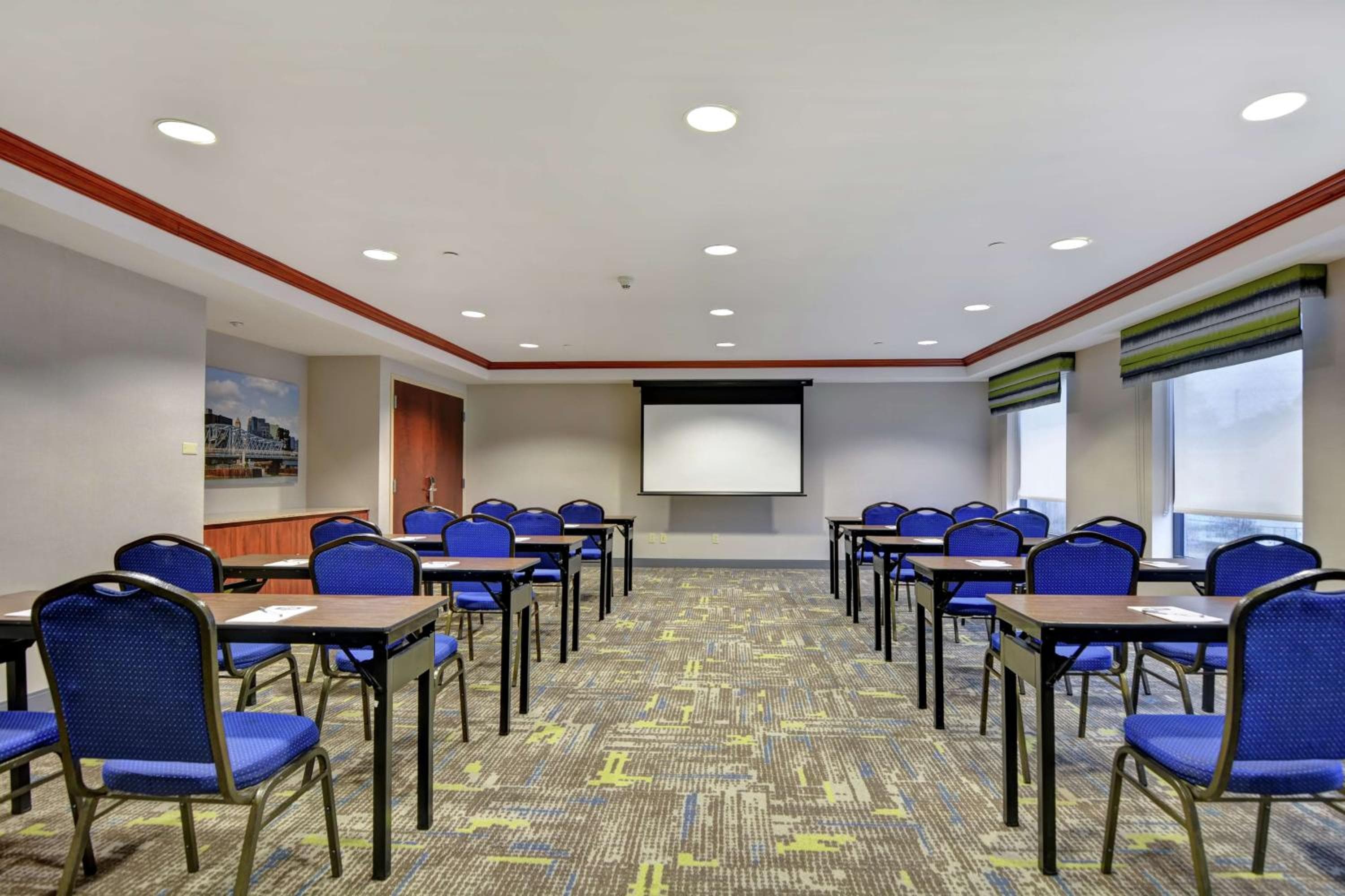 Hampton Inn & Suites Newark-Harrison-Riverwalk