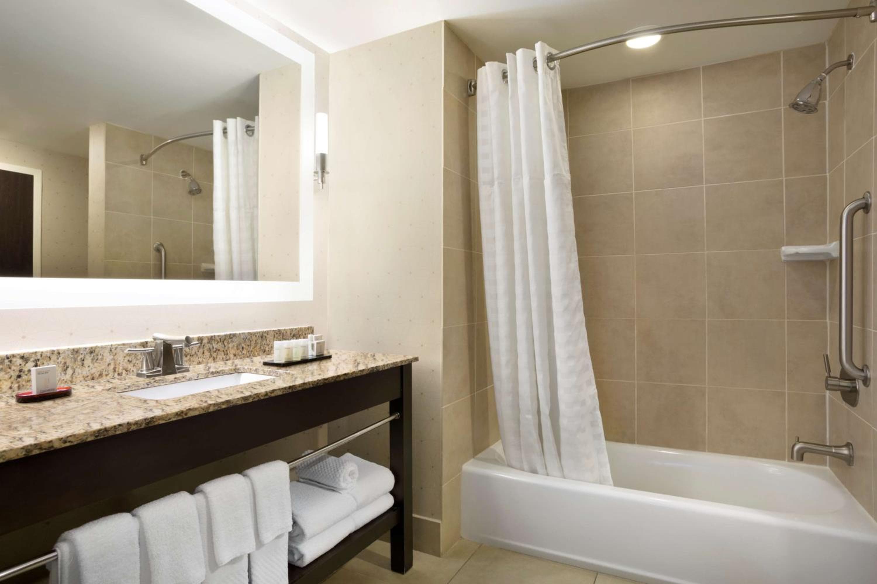 Embassy Suites by Hilton Jackson North Ridgeland